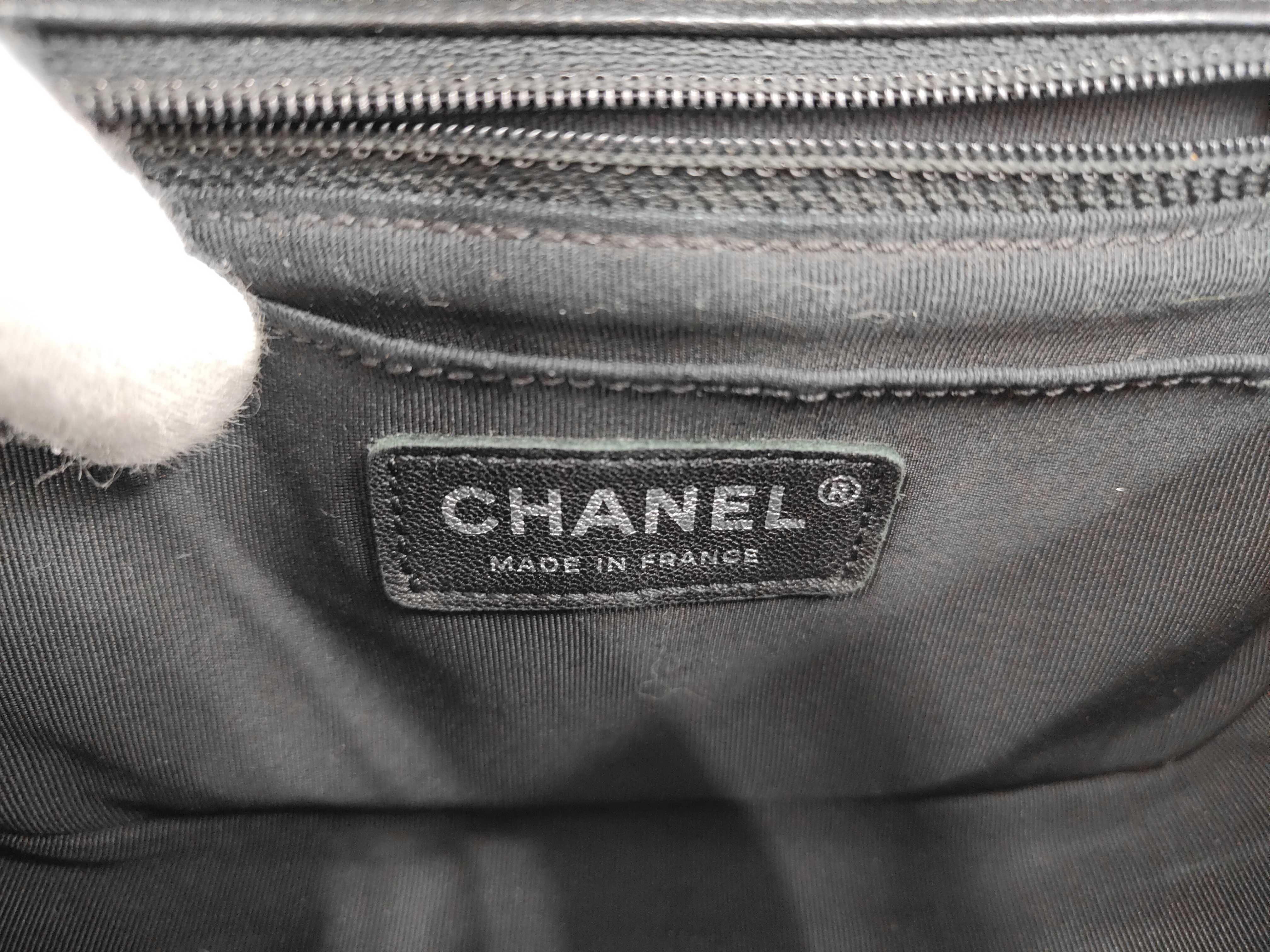 V-stitch caviar leather mini chain shoulder bag — view 11