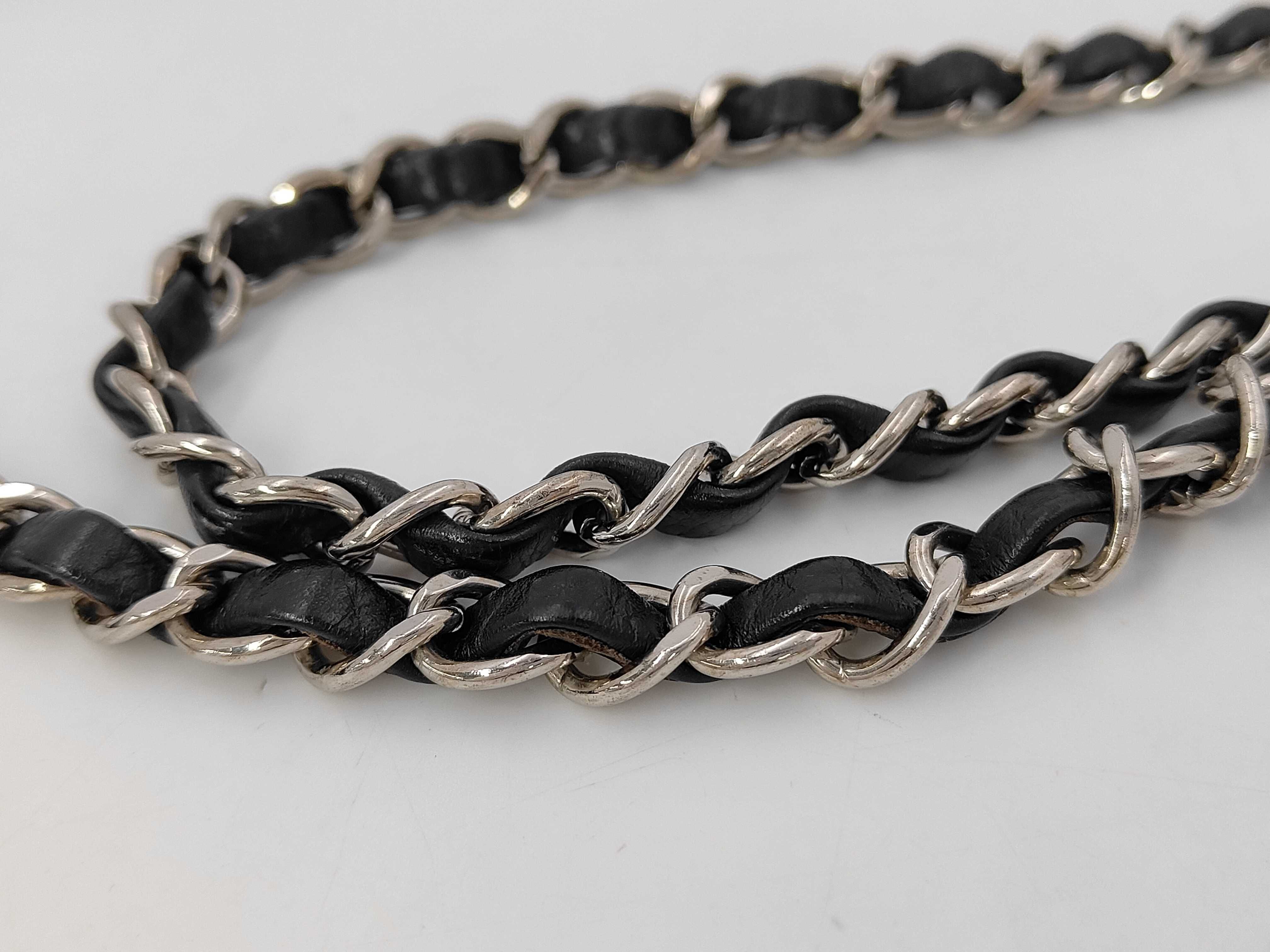 V-stitch caviar leather mini chain shoulder bag — view 5