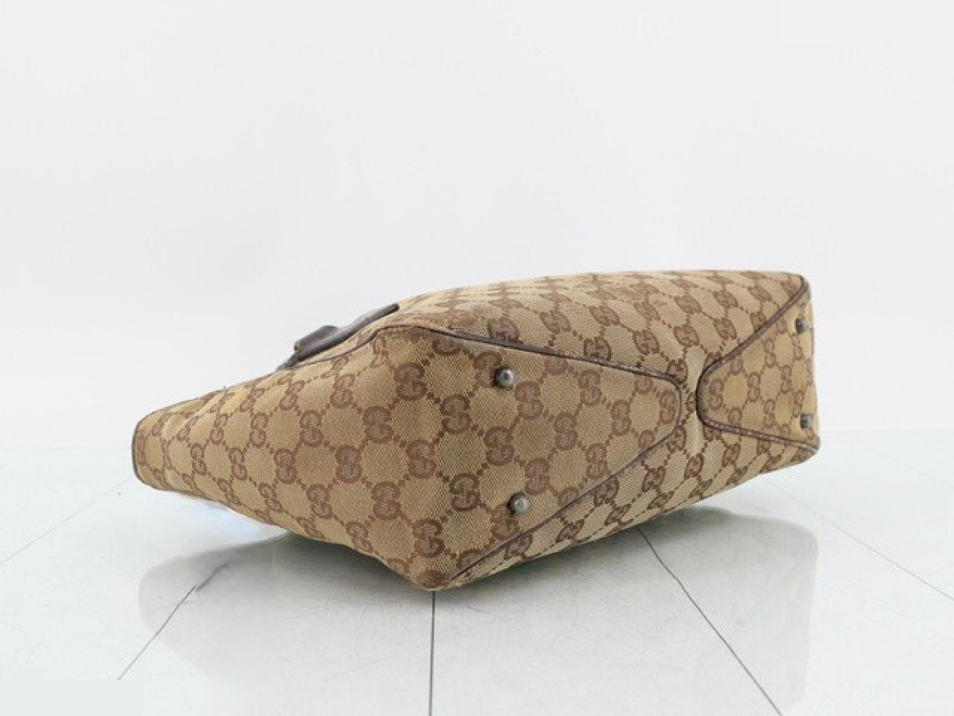 GG Canvas 113019 — view 3
