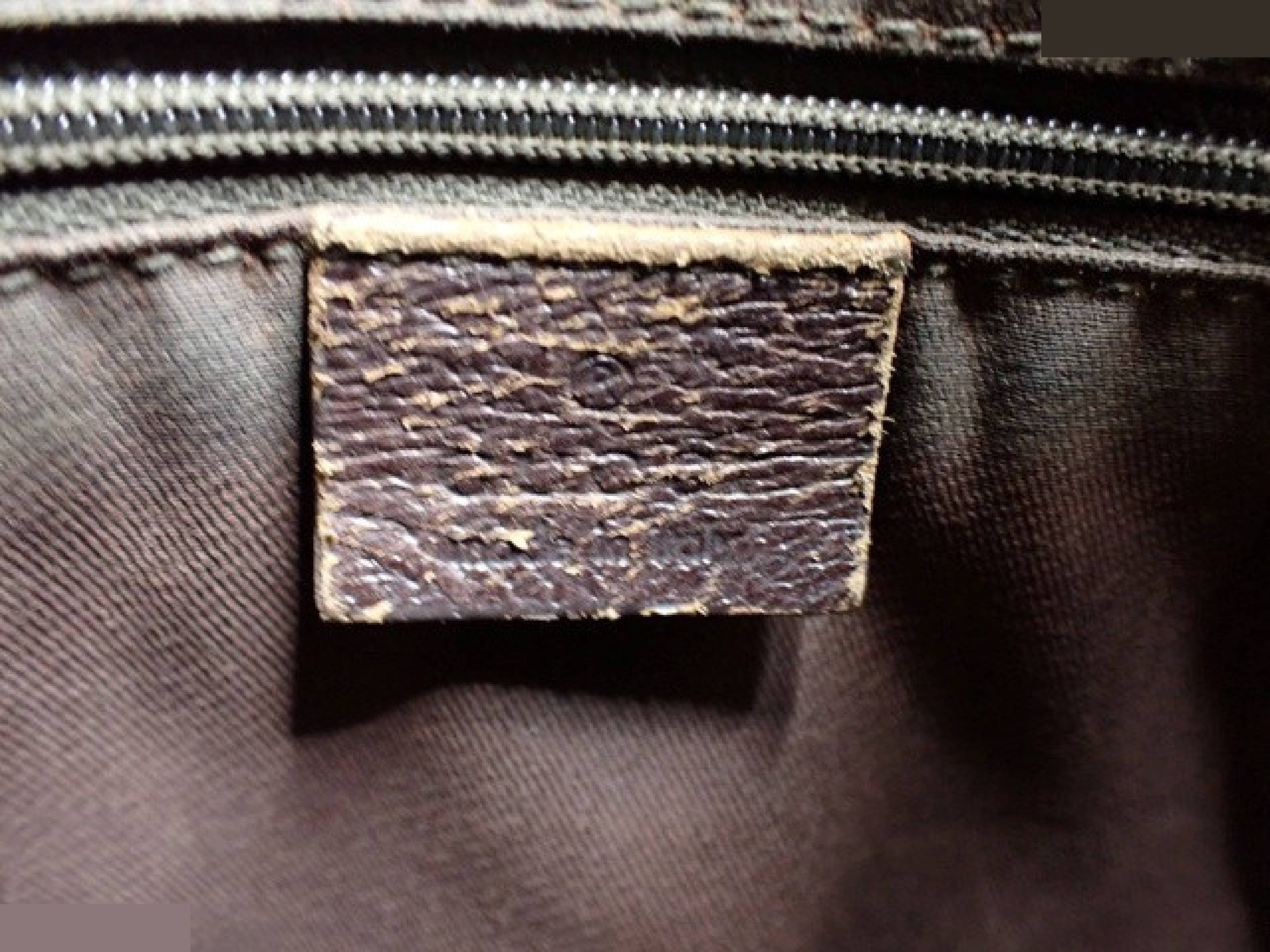 GG Canvas 113019 — view 6