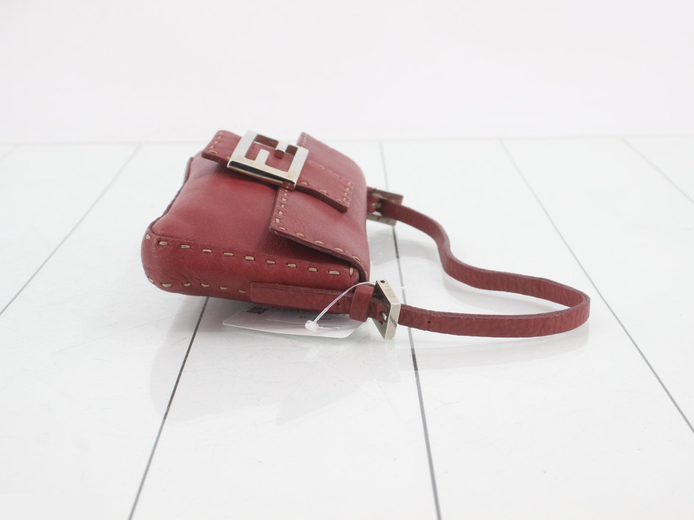 handbag — view 3
