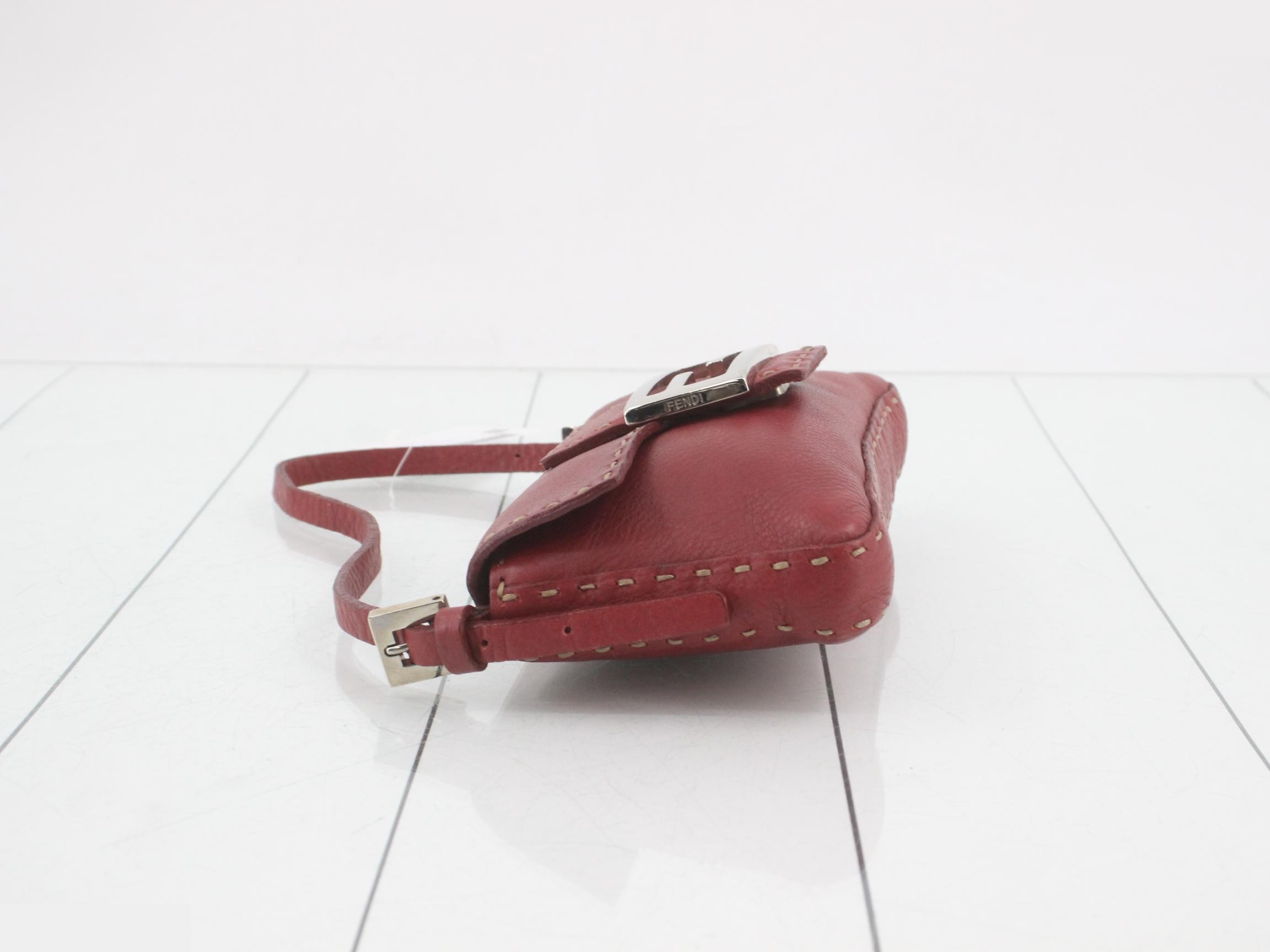 handbag — view 4