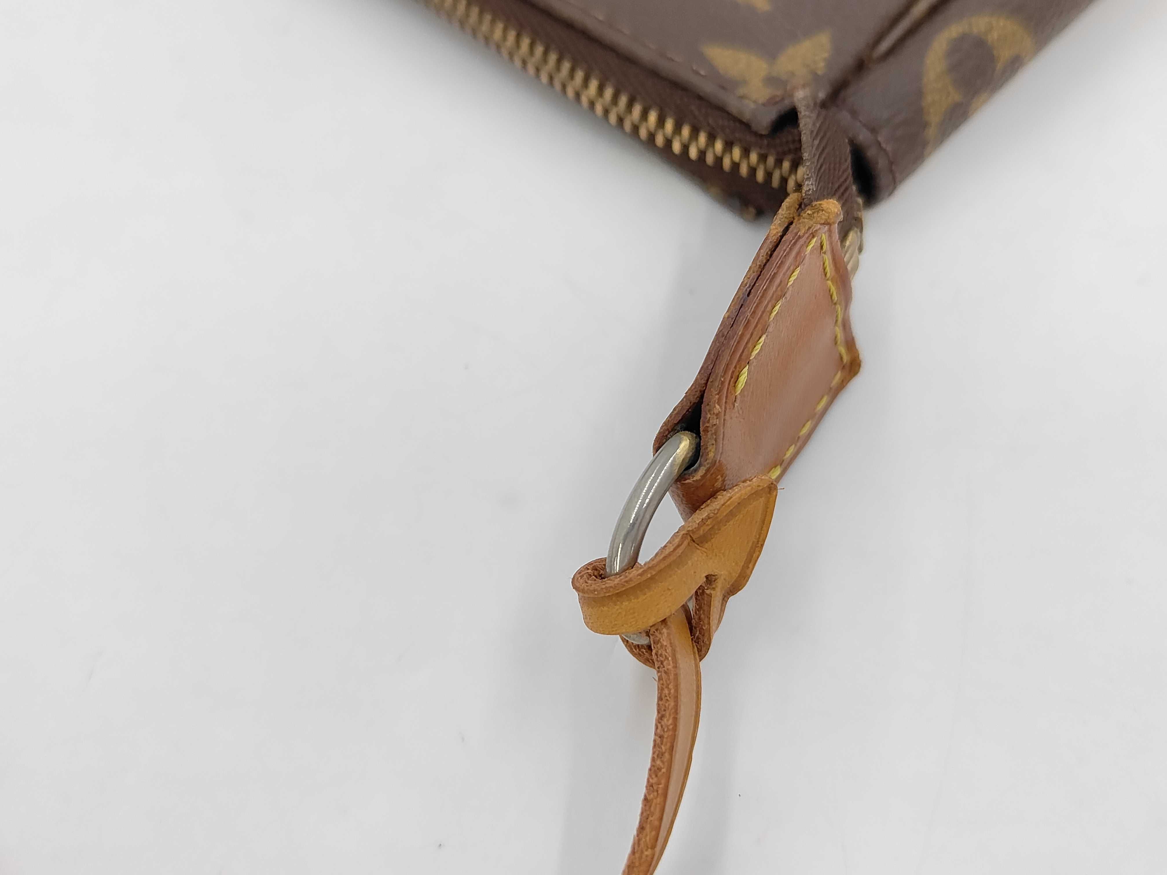 Monogram Accessoires AR1908 Handbag — view 8