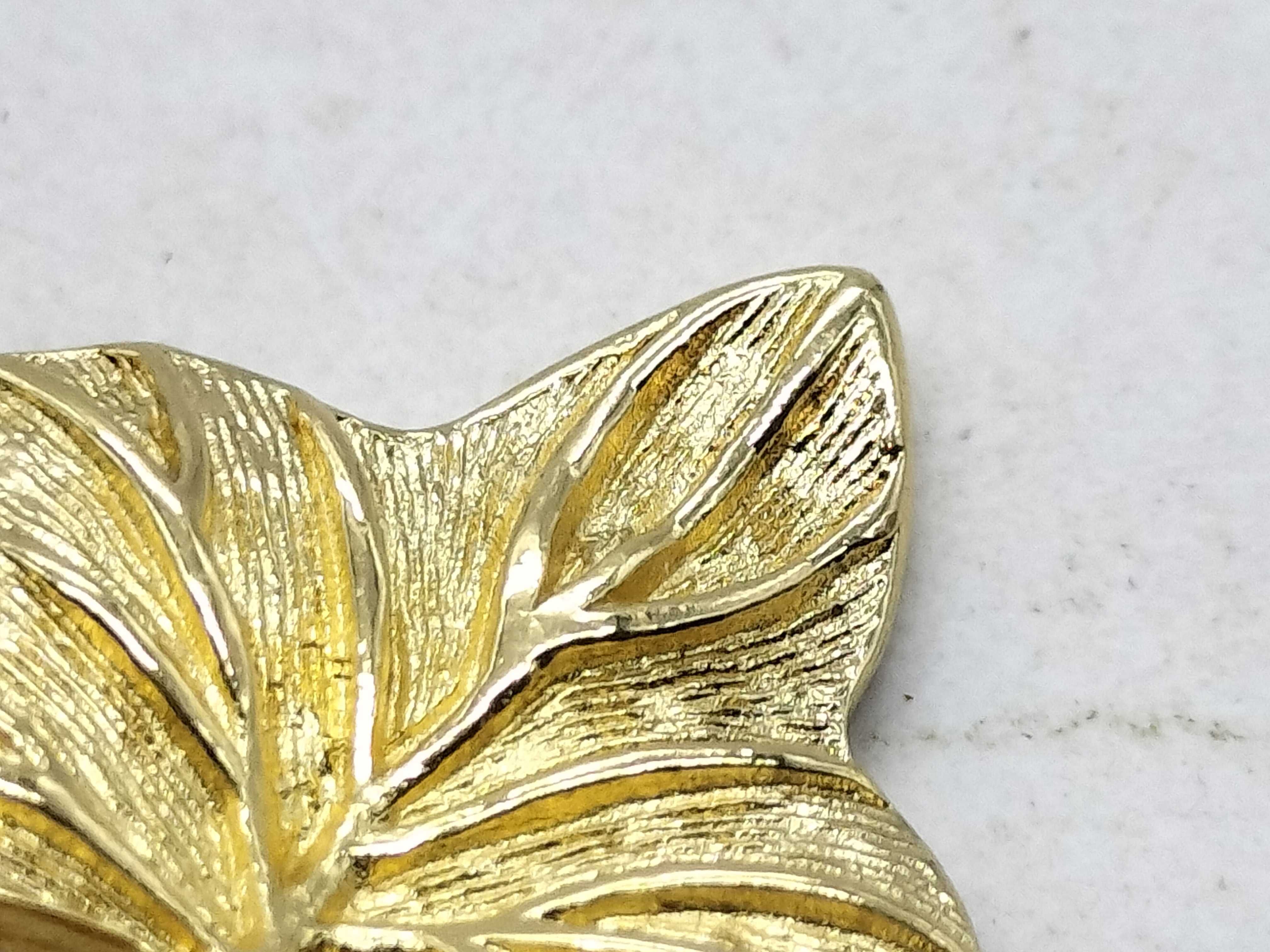 leaf design brooch — view 6