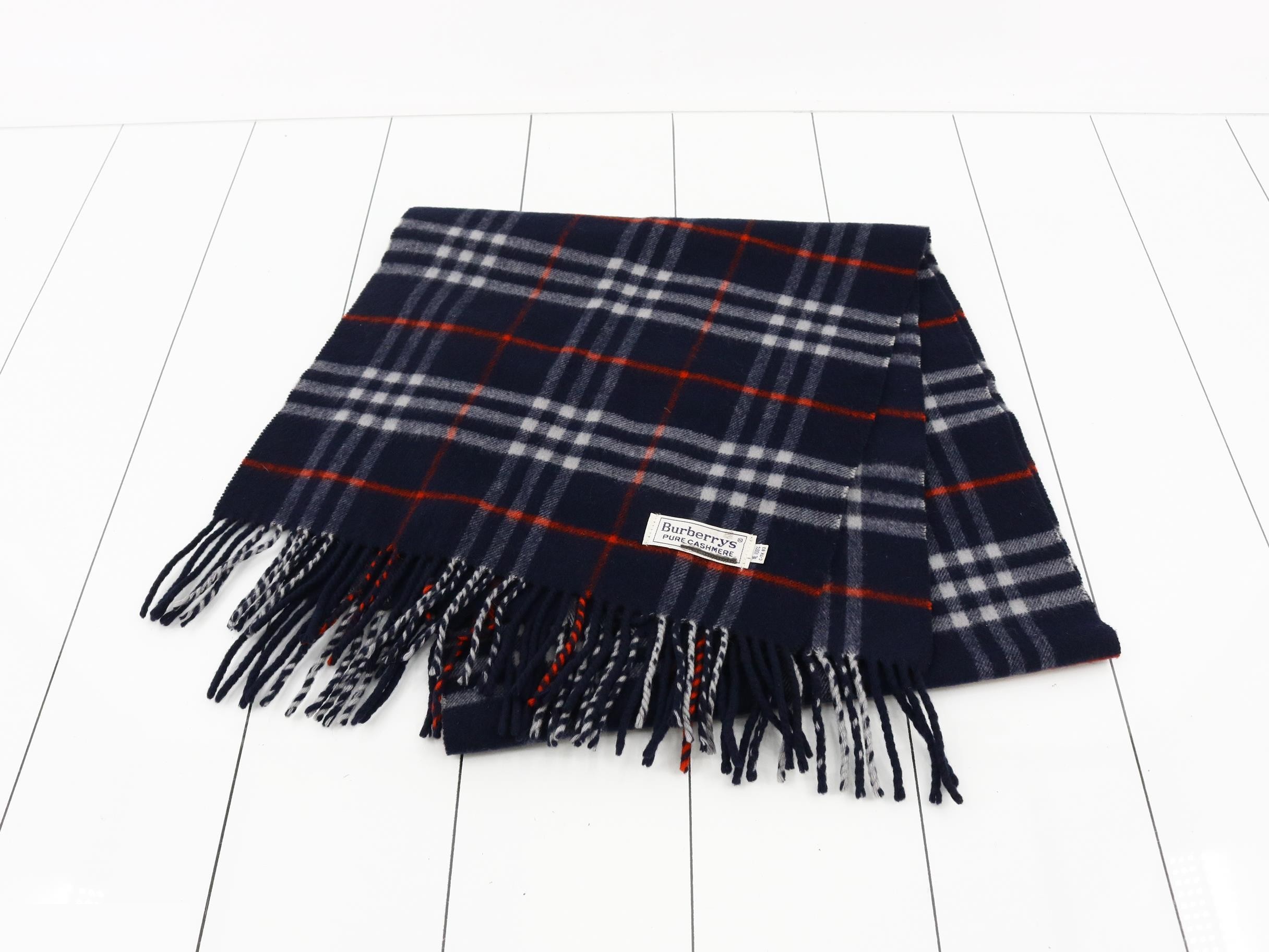 Other lines: Small items, accessories, and scarves — view 2