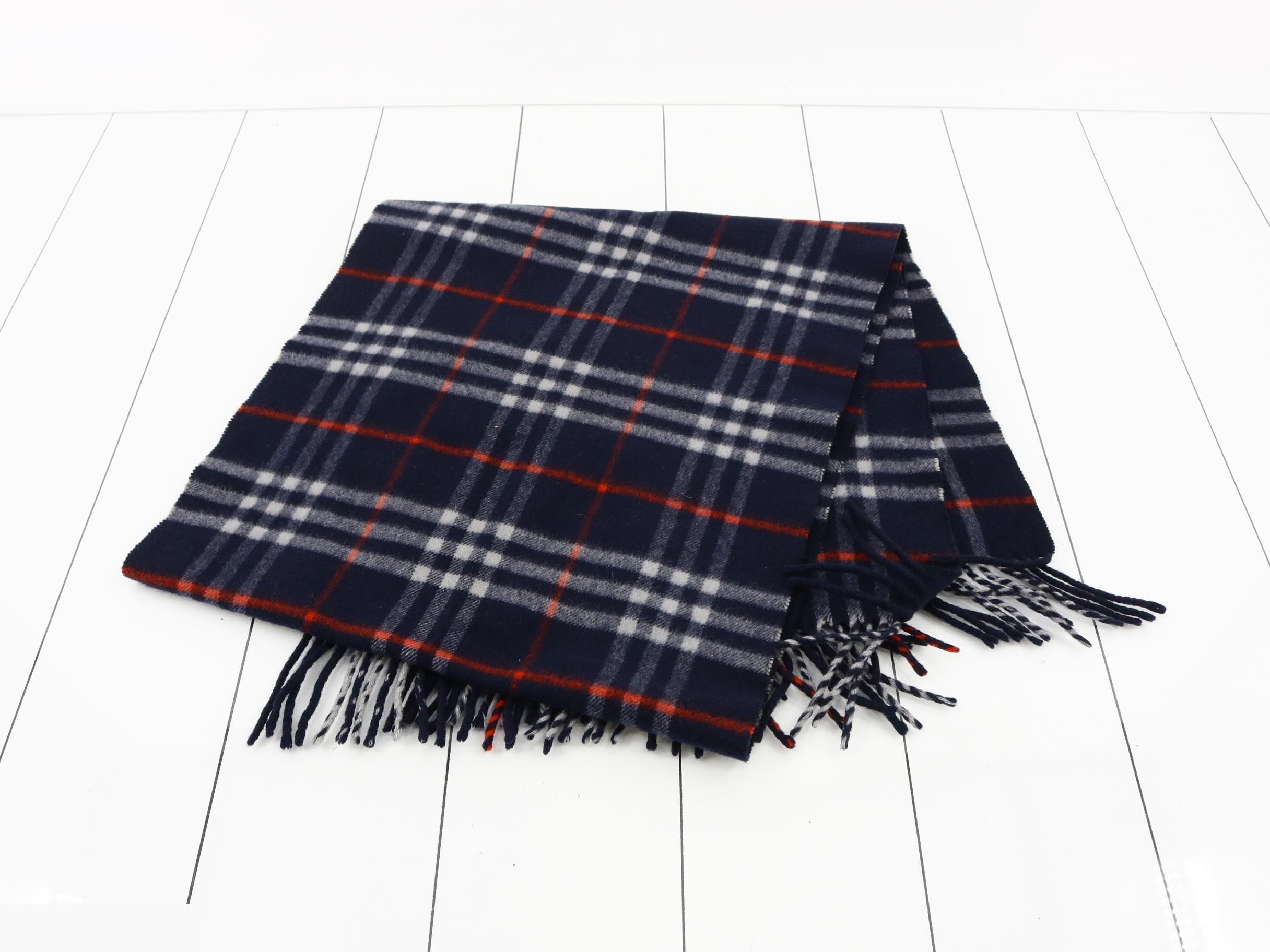 Other lines: Small items, accessories, and scarves — view 3