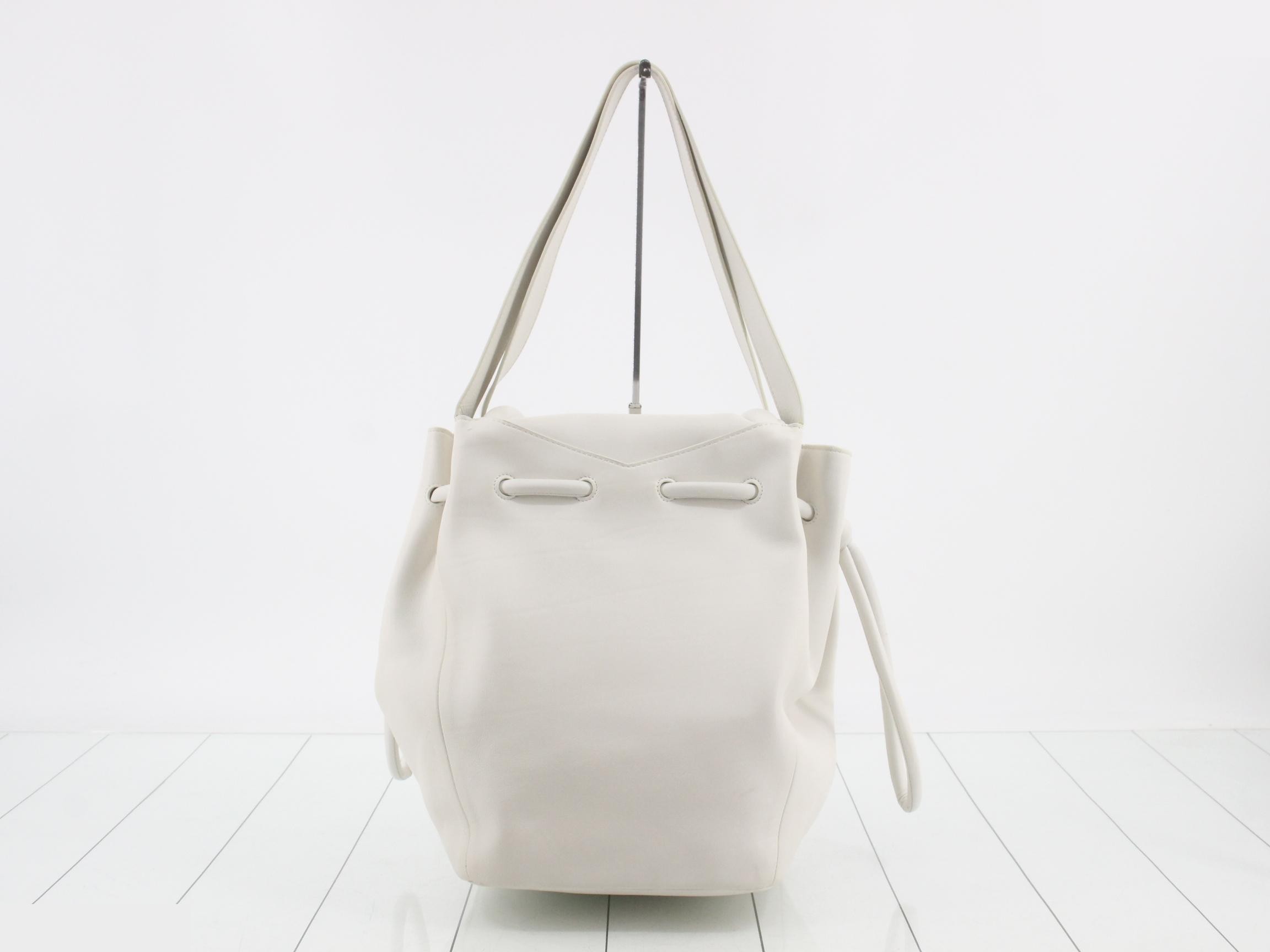 Beak Tote Bag — view 2