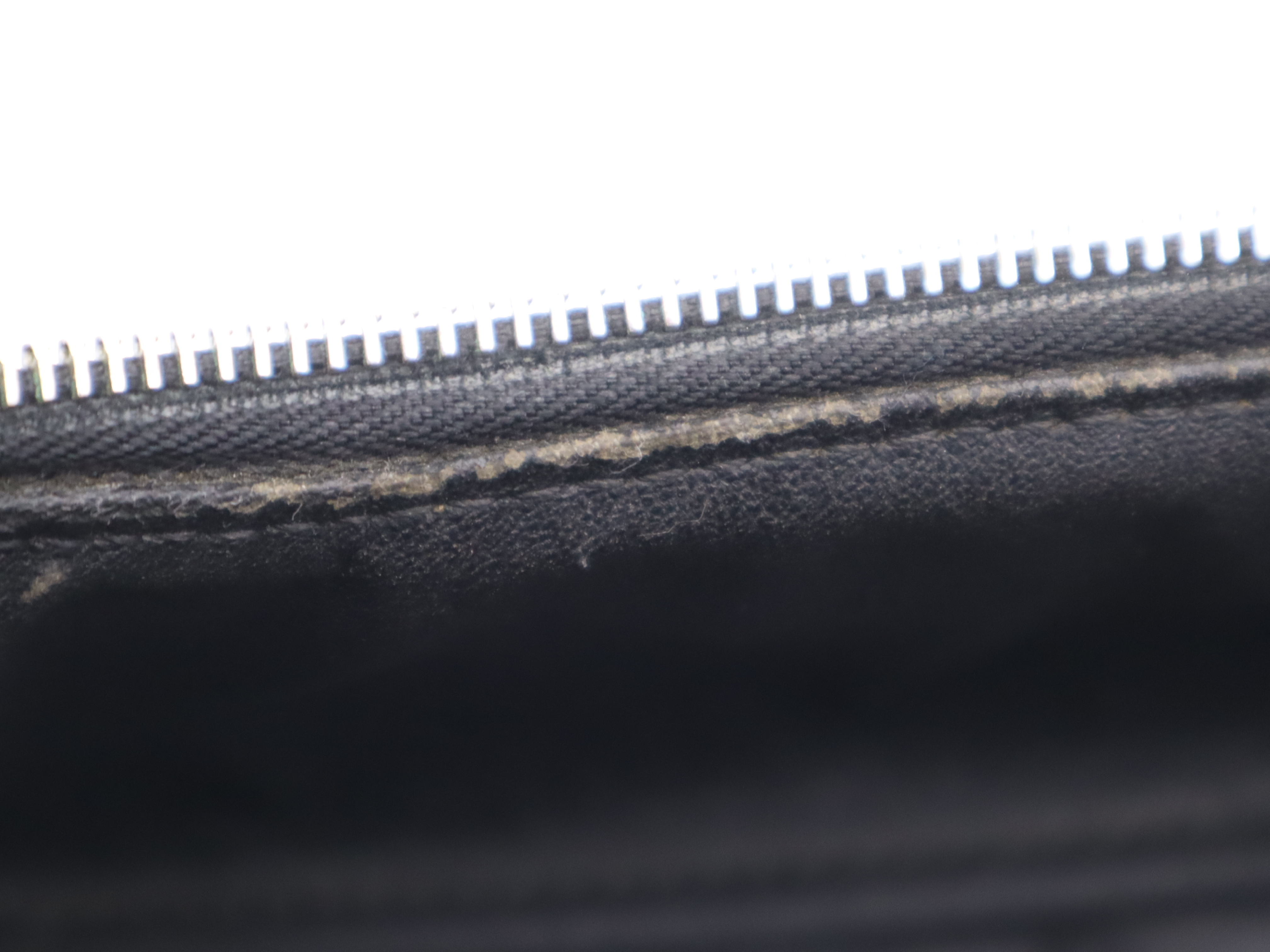 N47625 Graphite Toilette Pouch — view 12