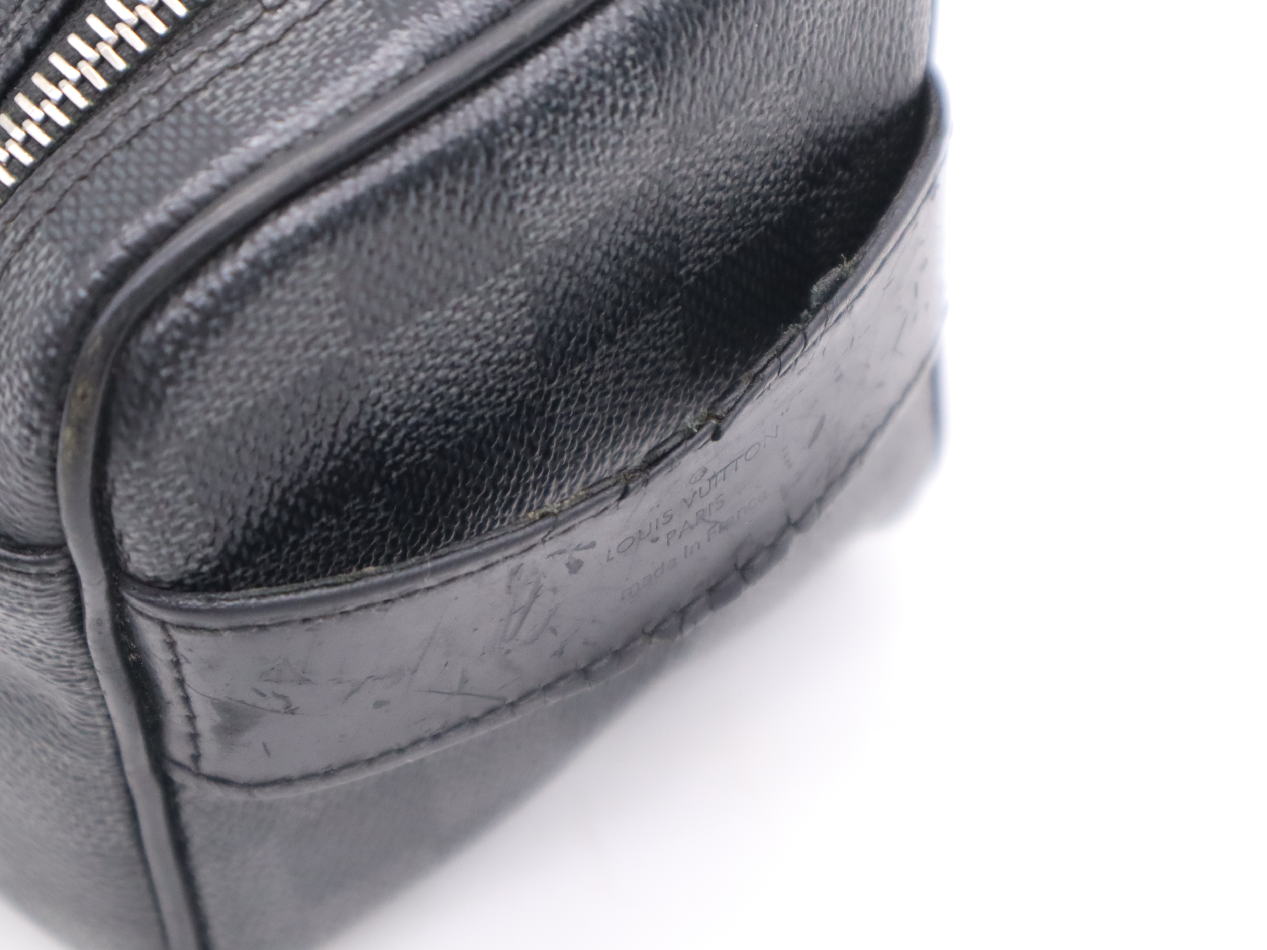 N47625 Graphite Toilette Pouch — view 6