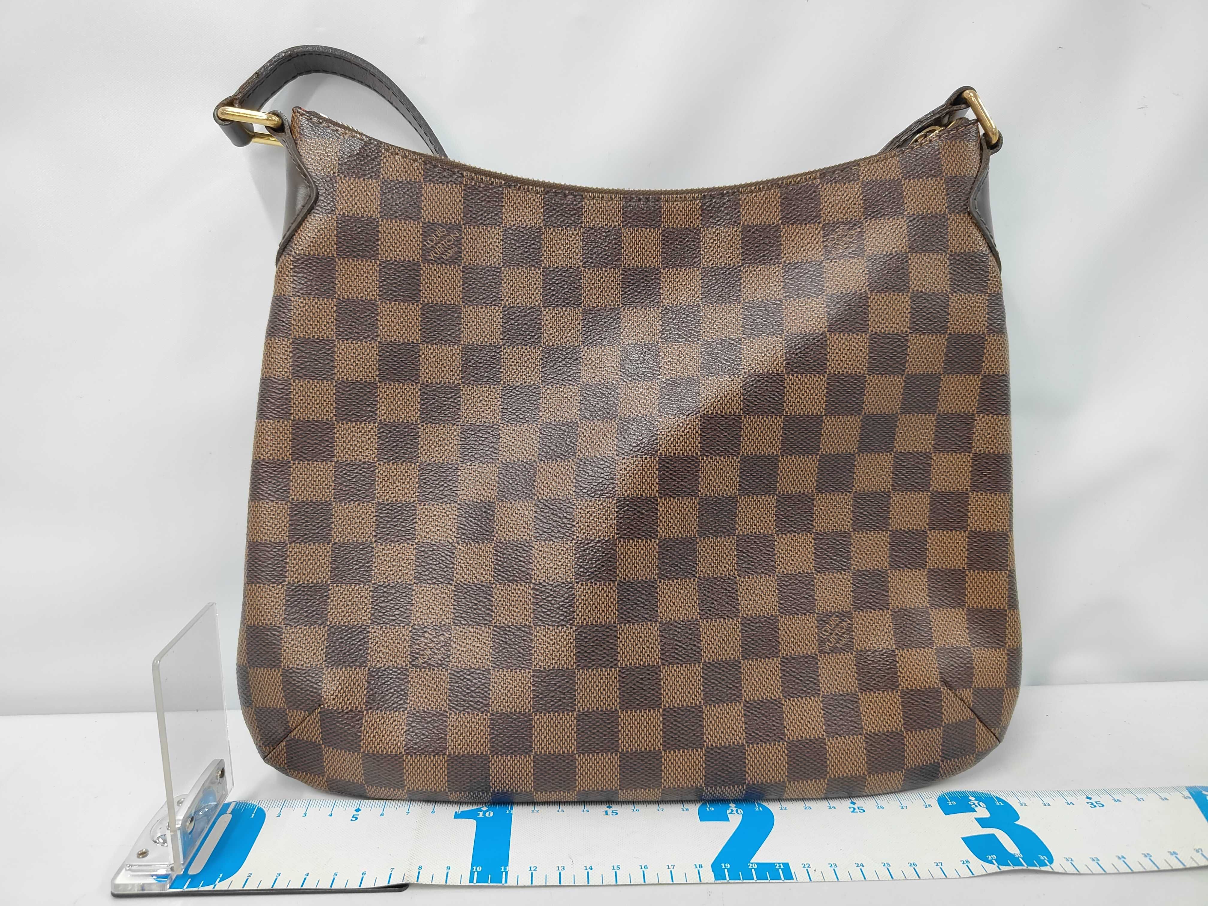 Damier Bloomsbury PM Shoulder Bag — view 2