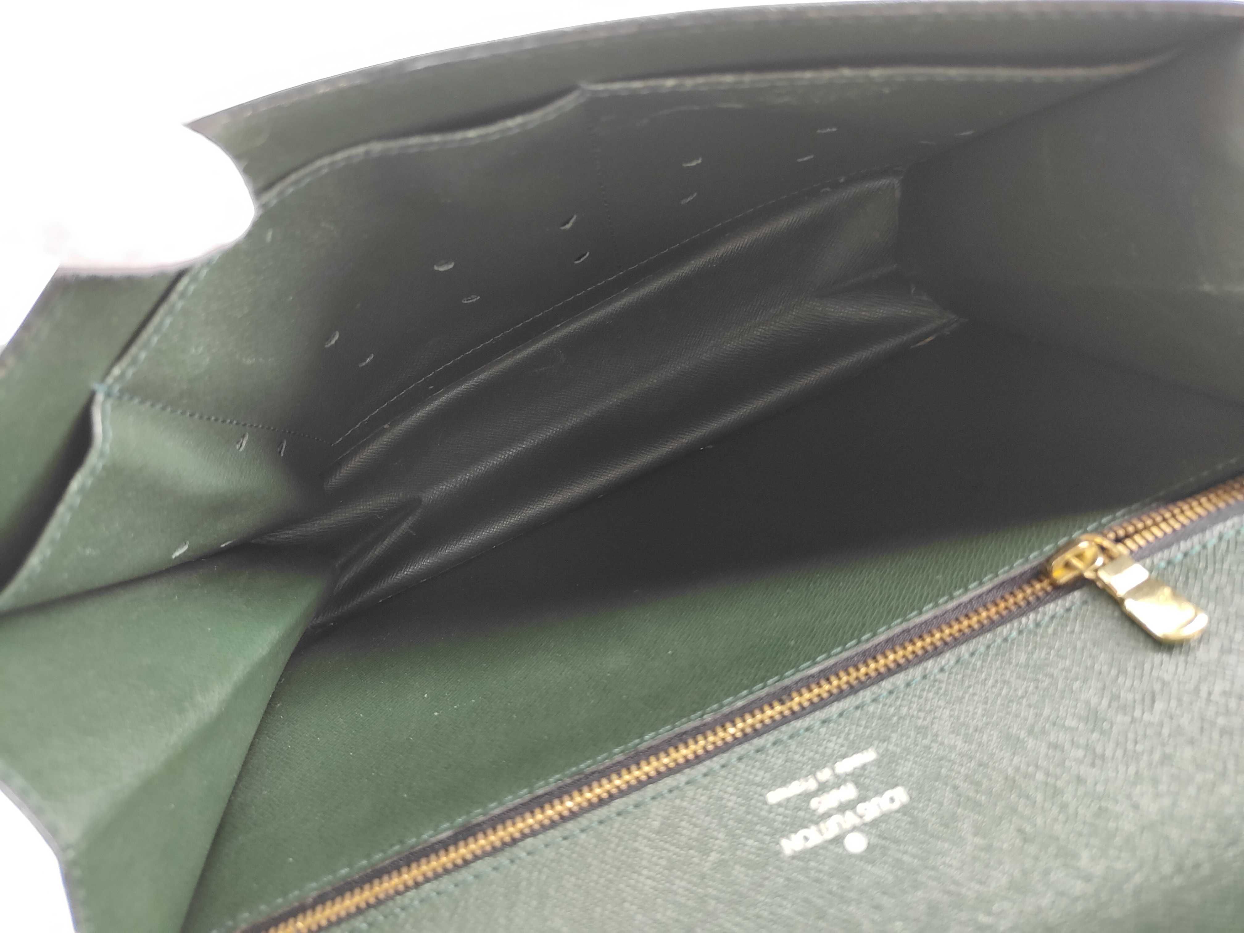 Taiga Epi Clutch SA0996 Second Bag — view 13