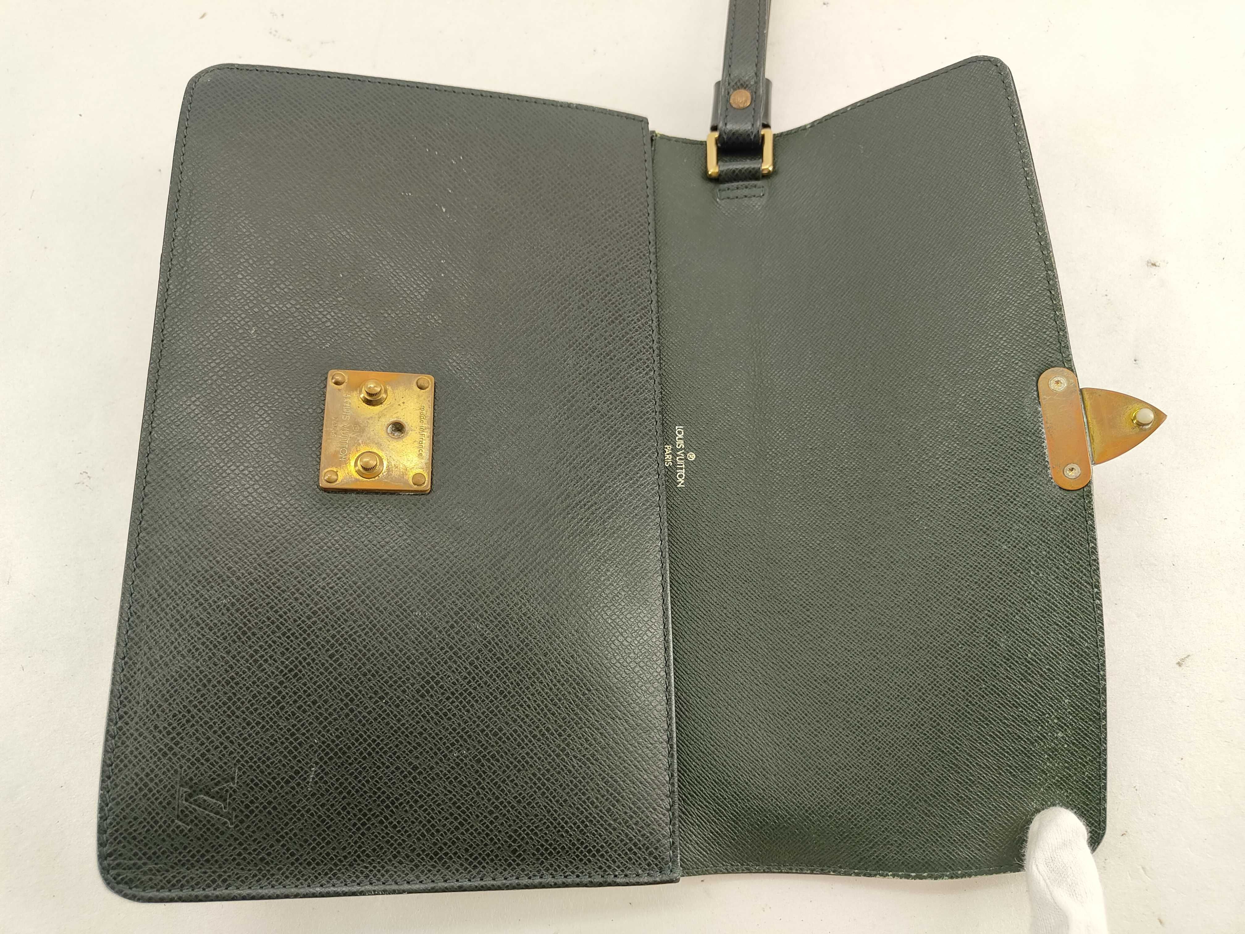 Taiga Epi Clutch SA0996 Second Bag — view 10