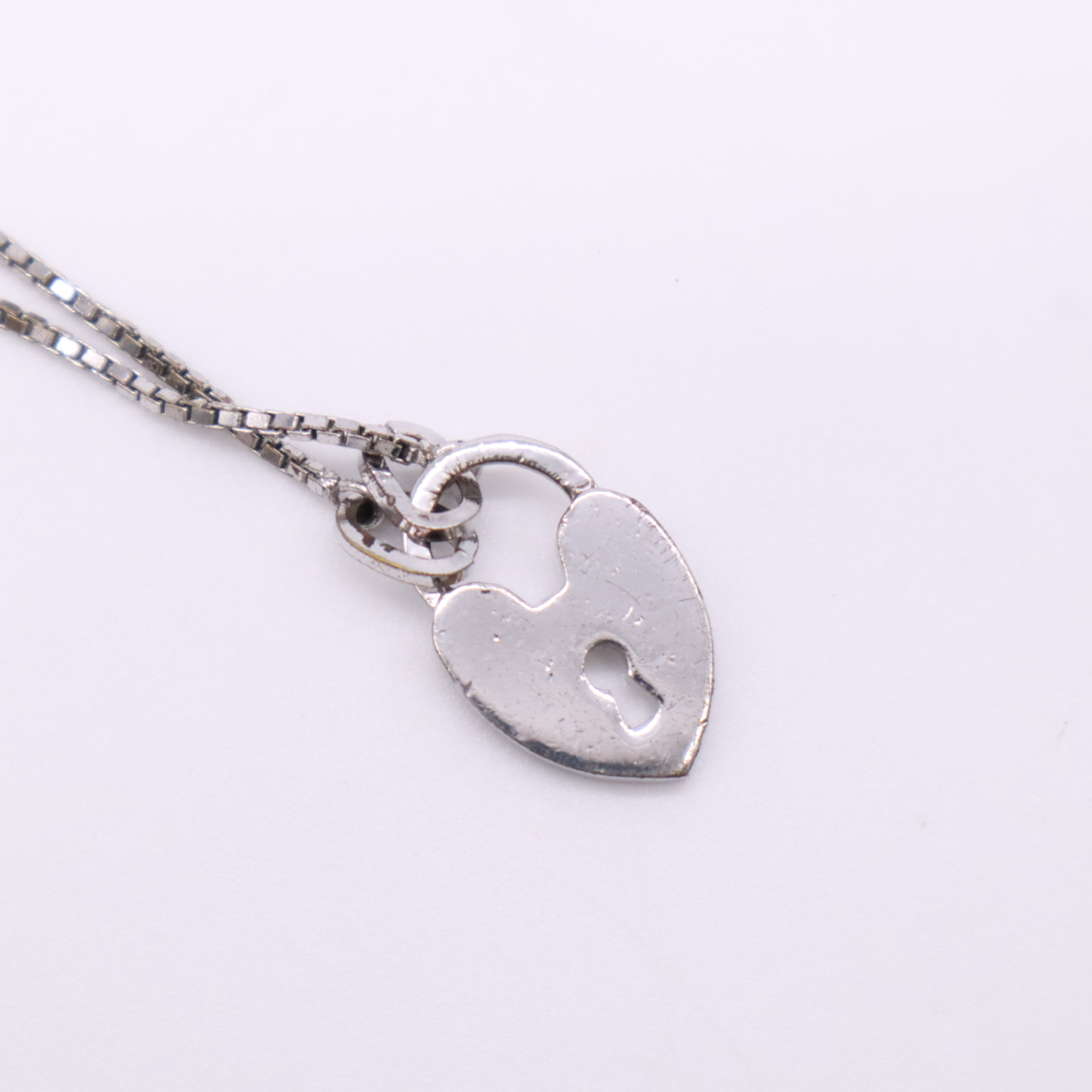 Heart & Padlock Bracelet/Bangle with Box — view 6