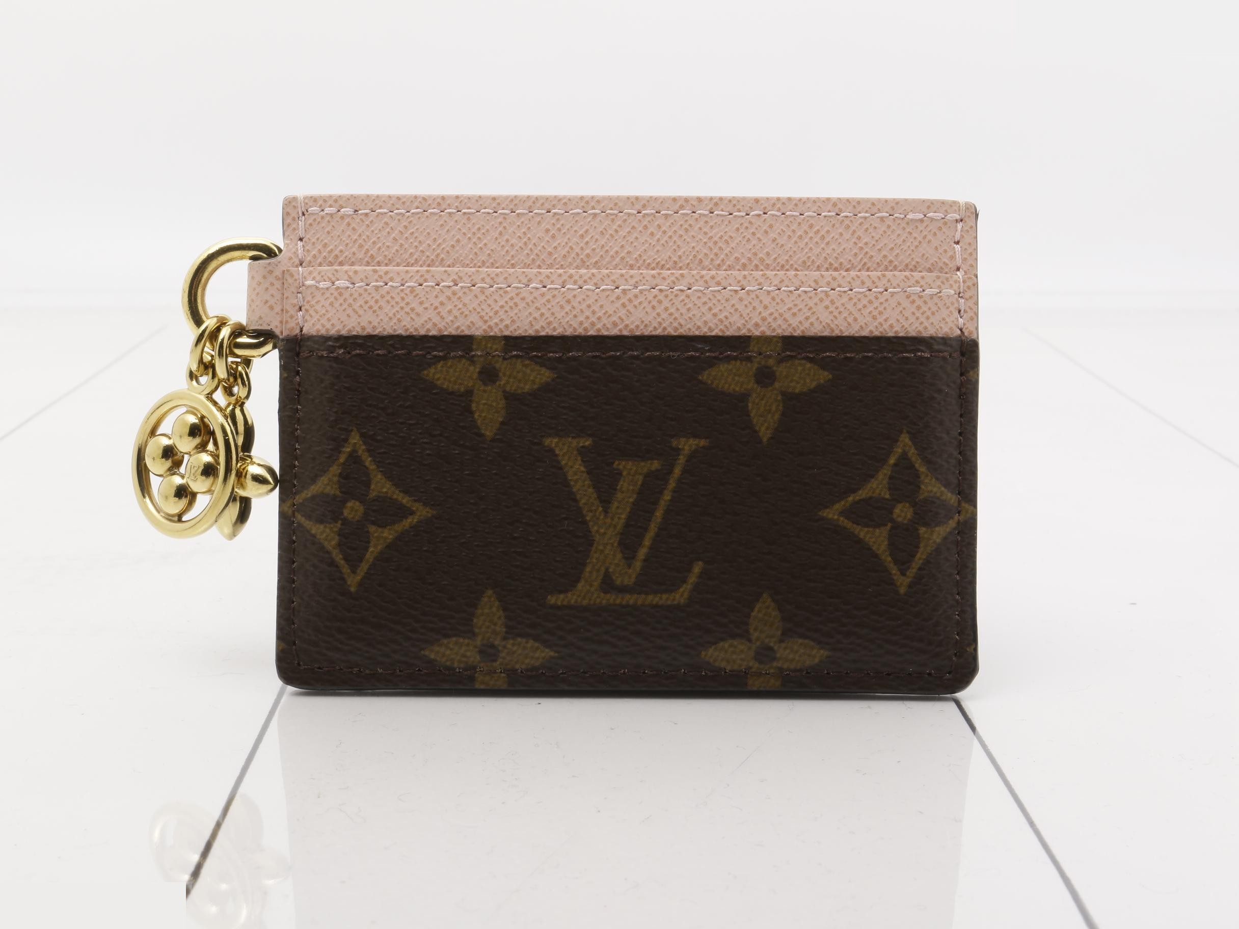 M82739 Porto Cartes LV Charm — view 2