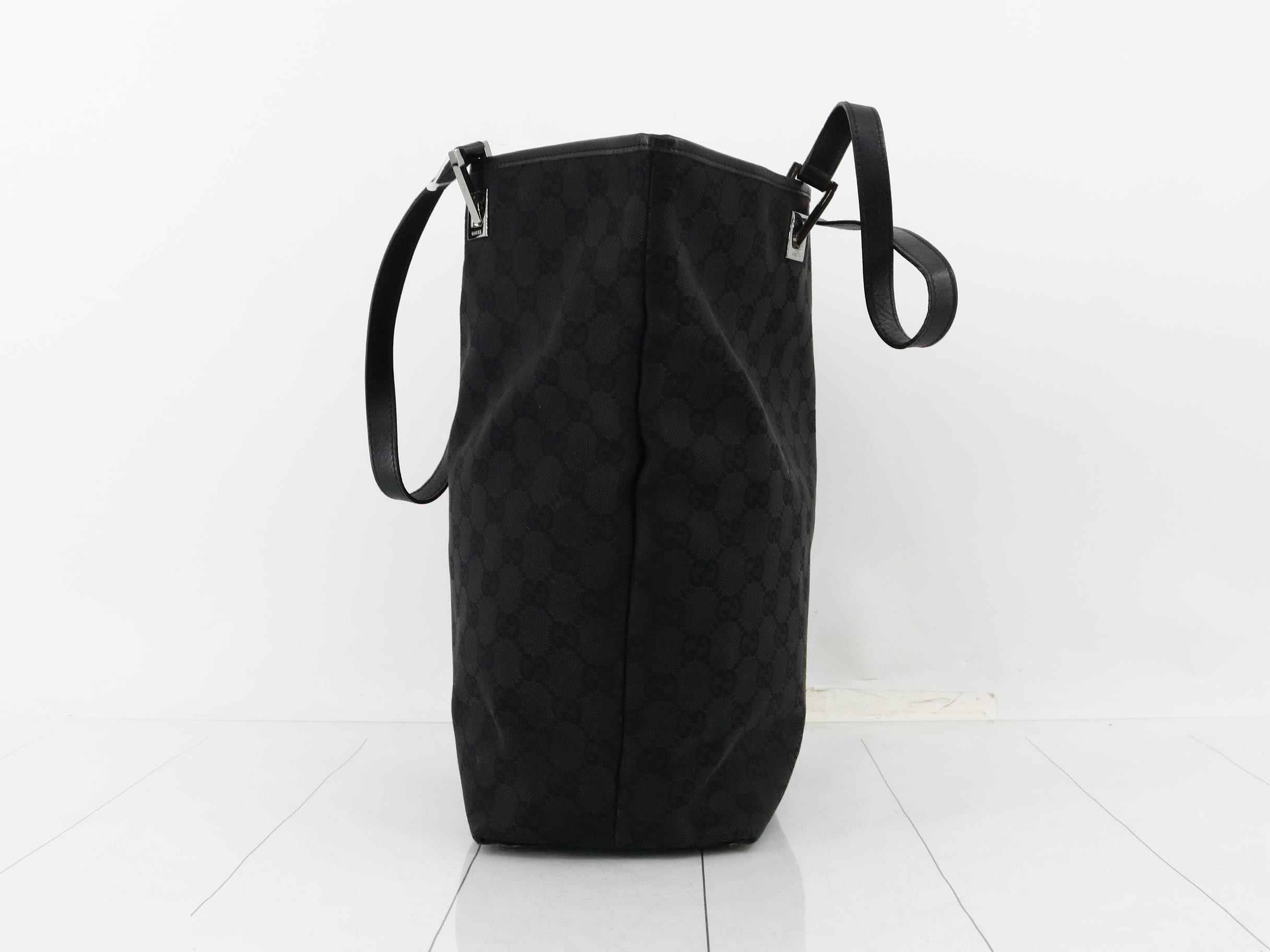 GG Canvas Shoulder Bag, Noir (Black), 31243, 1705 — view 3