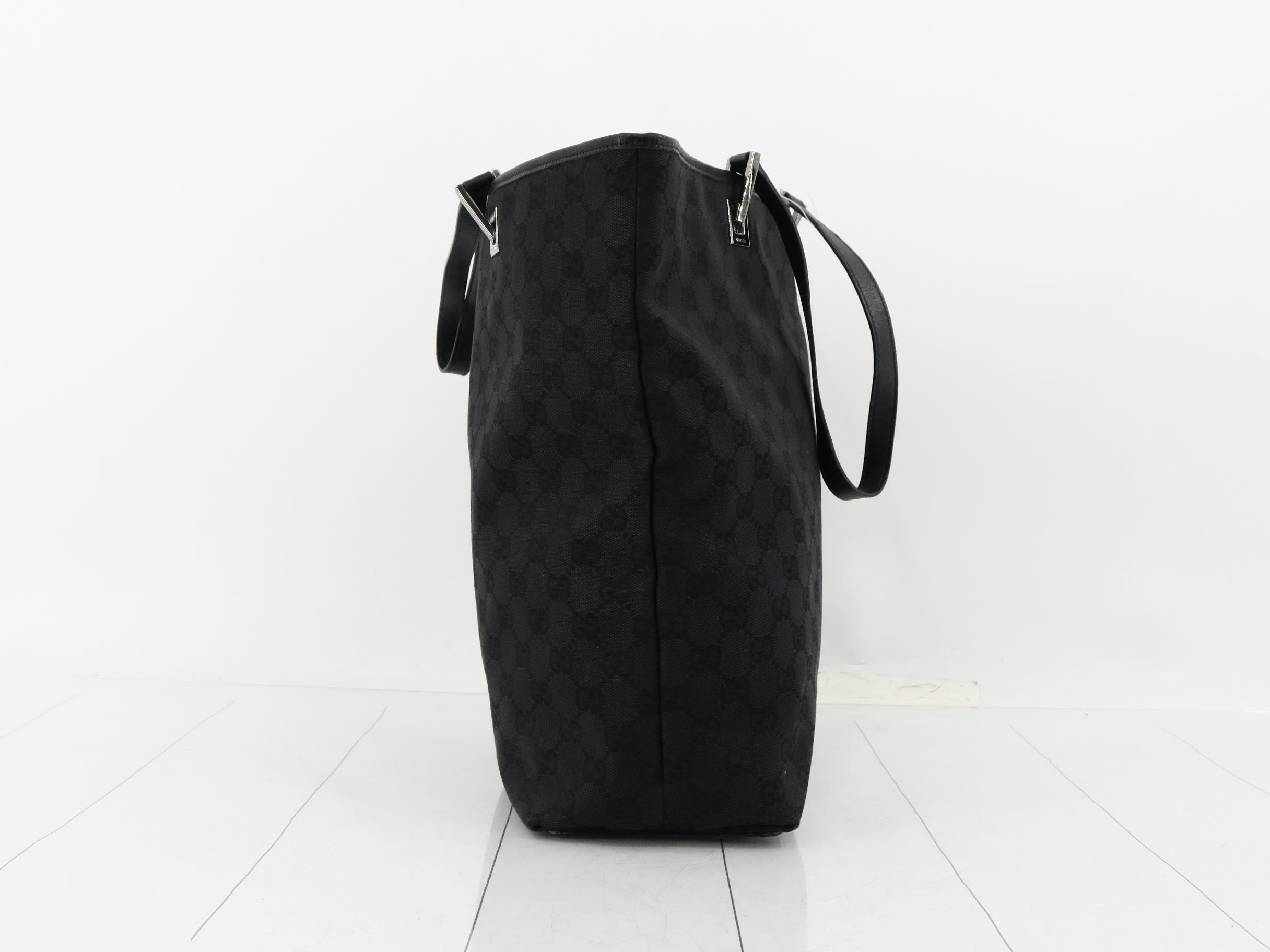 GG Canvas Shoulder Bag, Noir (Black), 31243, 1705 — view 4