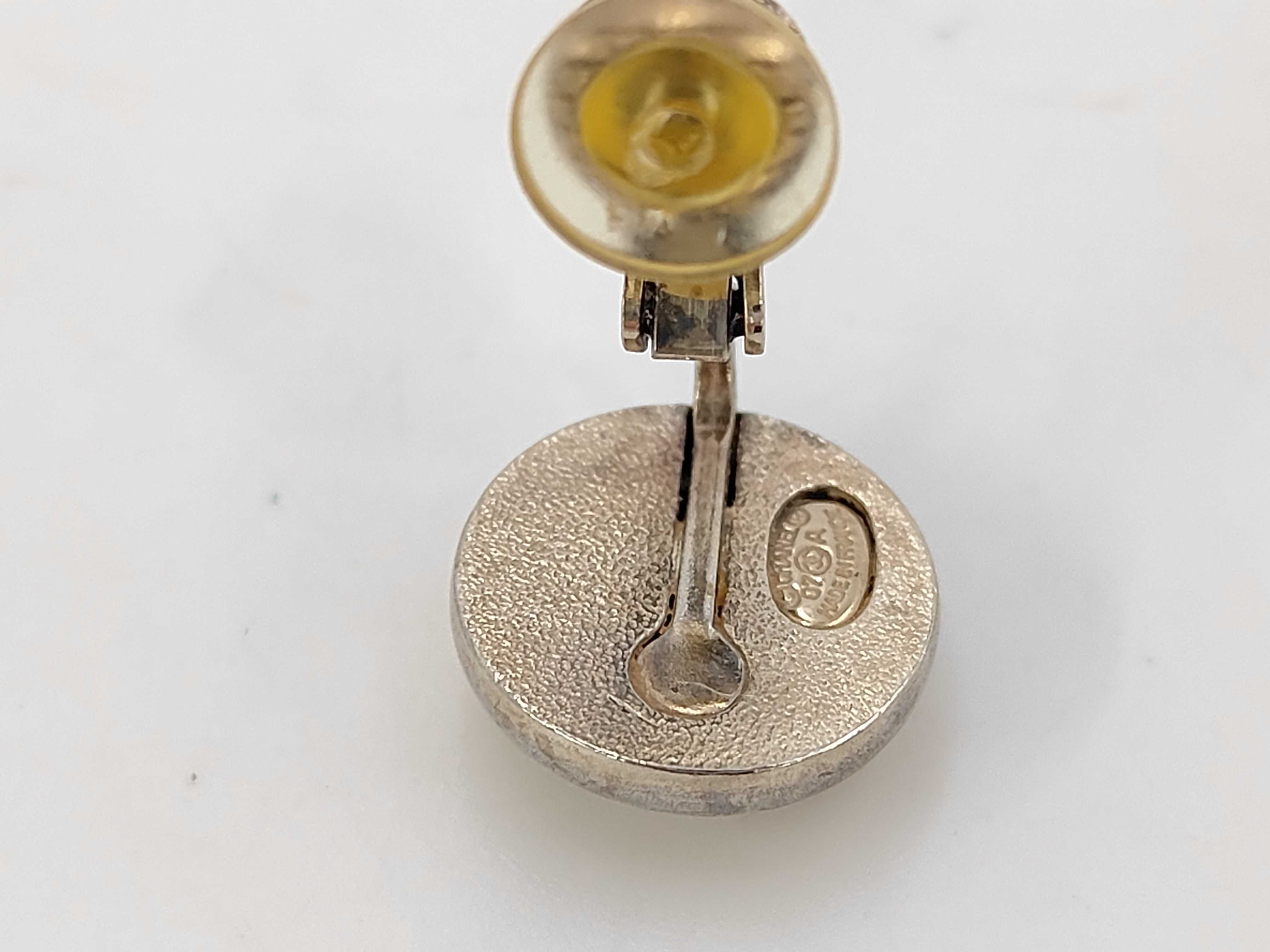 earrings — view 5