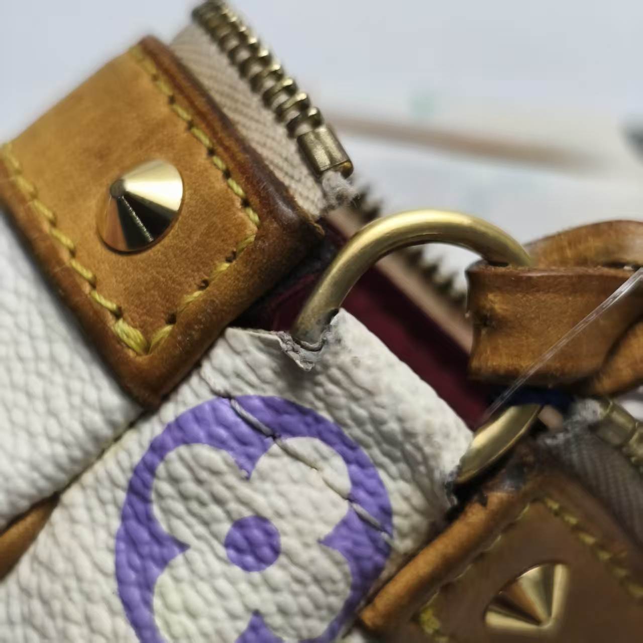 【*Shipped from: China*】LOUIS VUITTON Pochette Accessoires PU Handbag — view 10