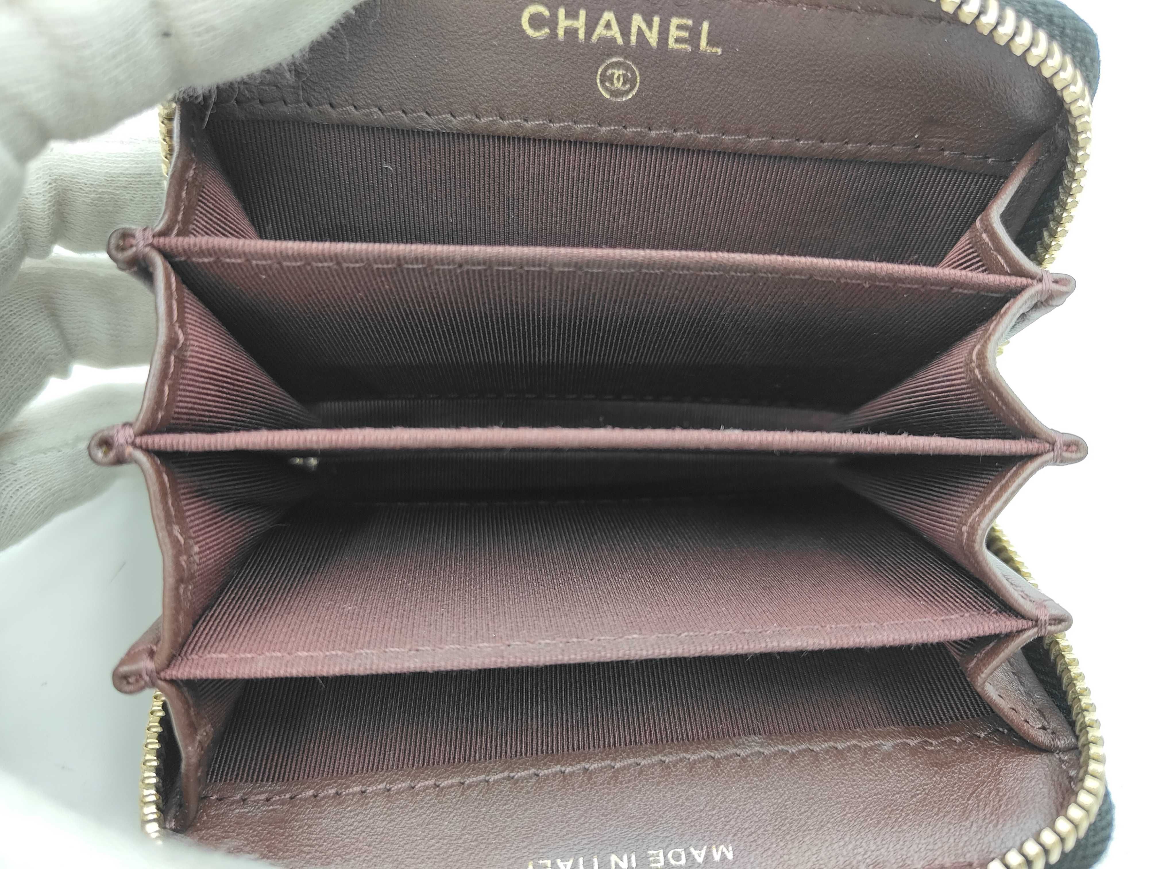 coin case — view 4