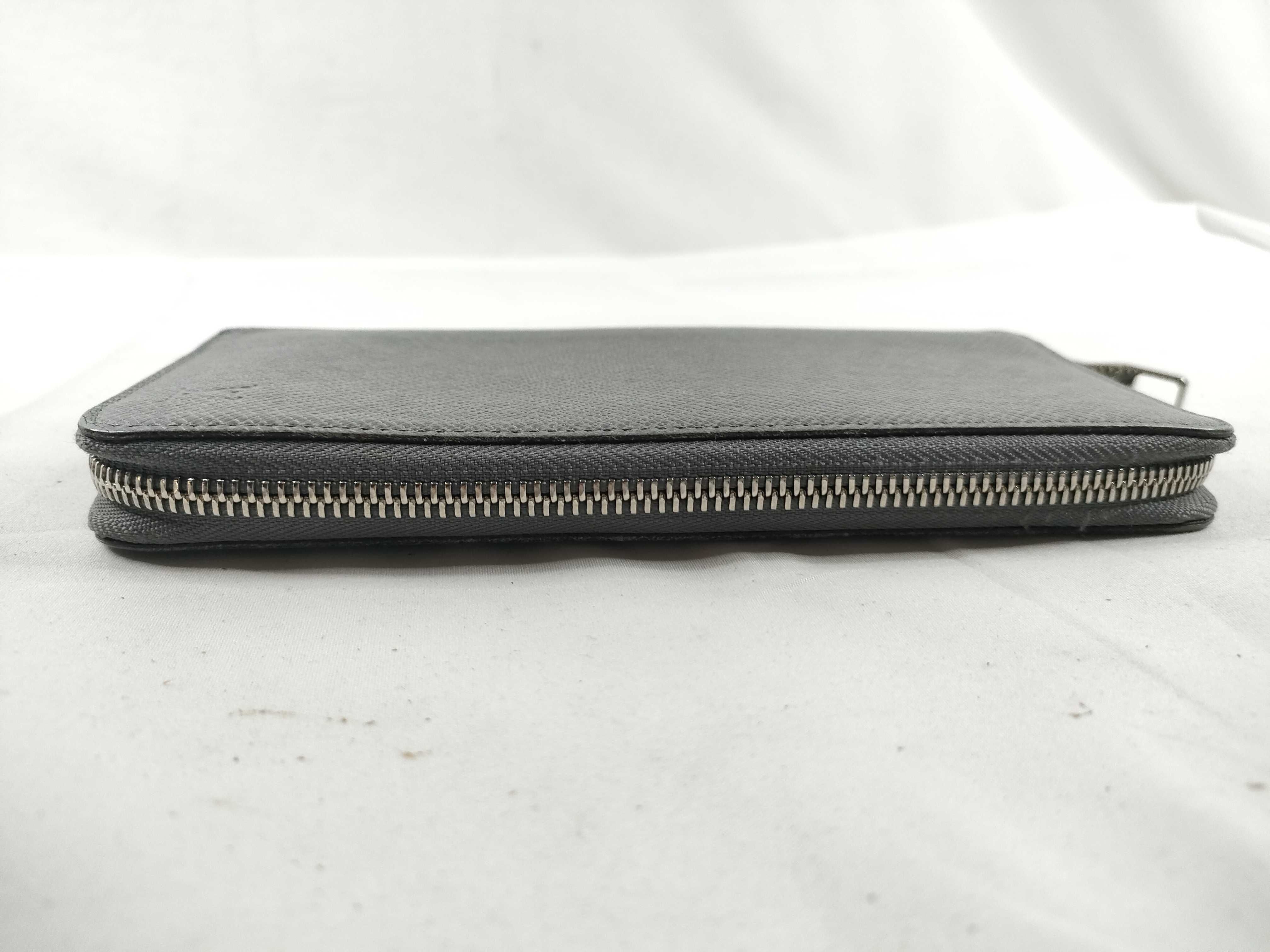 Taiga Louis Vuitton Zippy Wallet Vertical Wallet — view 6