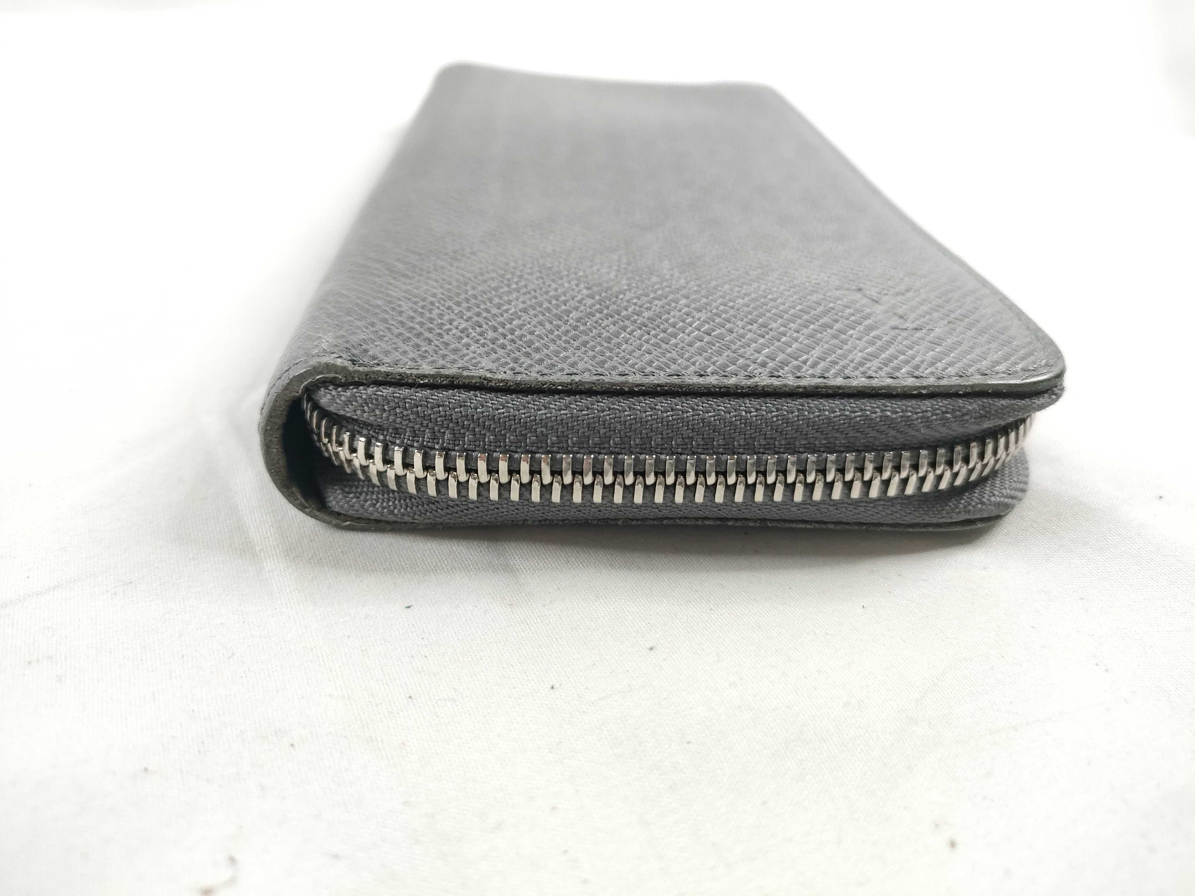 Taiga Louis Vuitton Zippy Wallet Vertical Wallet — view 7