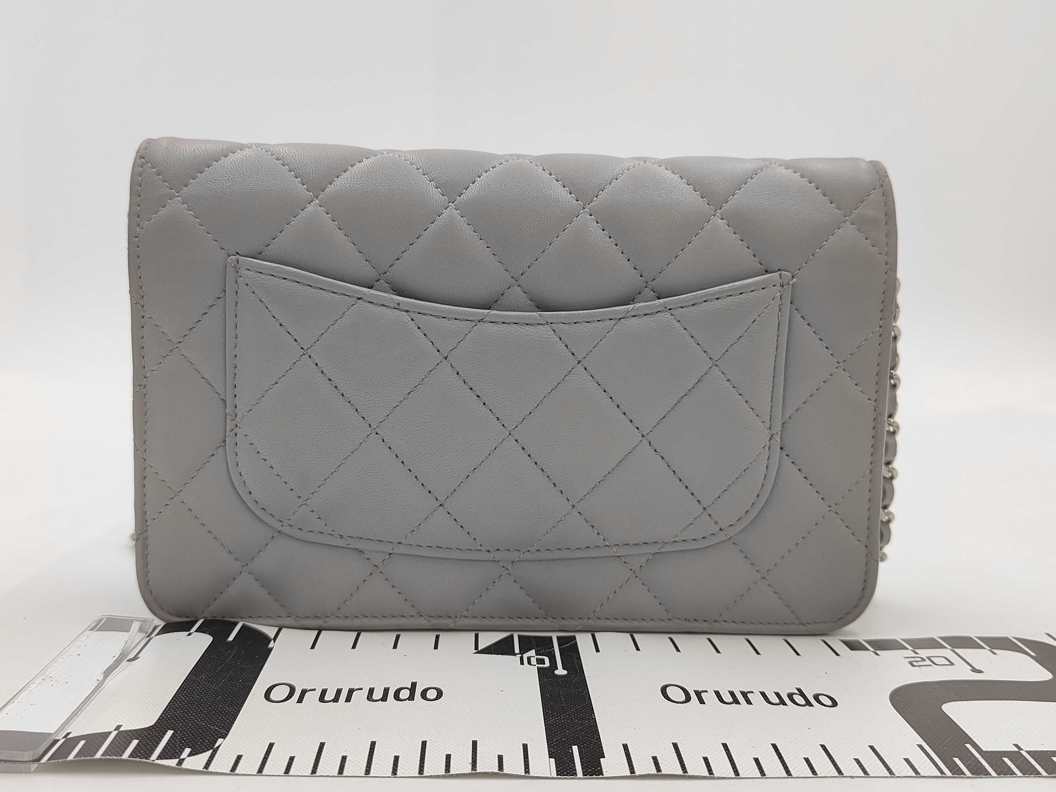 Matelassé Chain Wallet Shoulder Bag — view 2