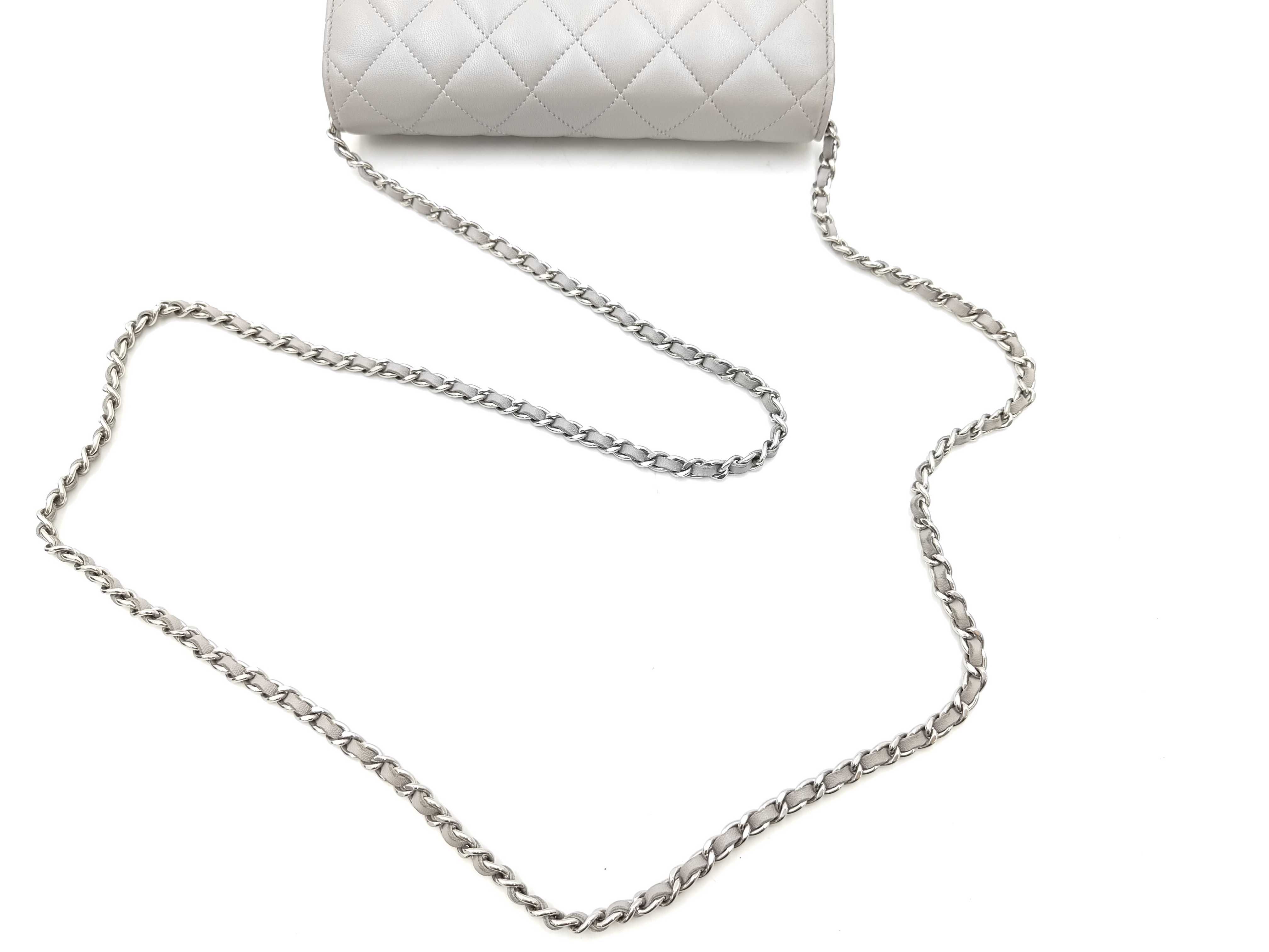 Matelassé Chain Wallet Shoulder Bag — view 3