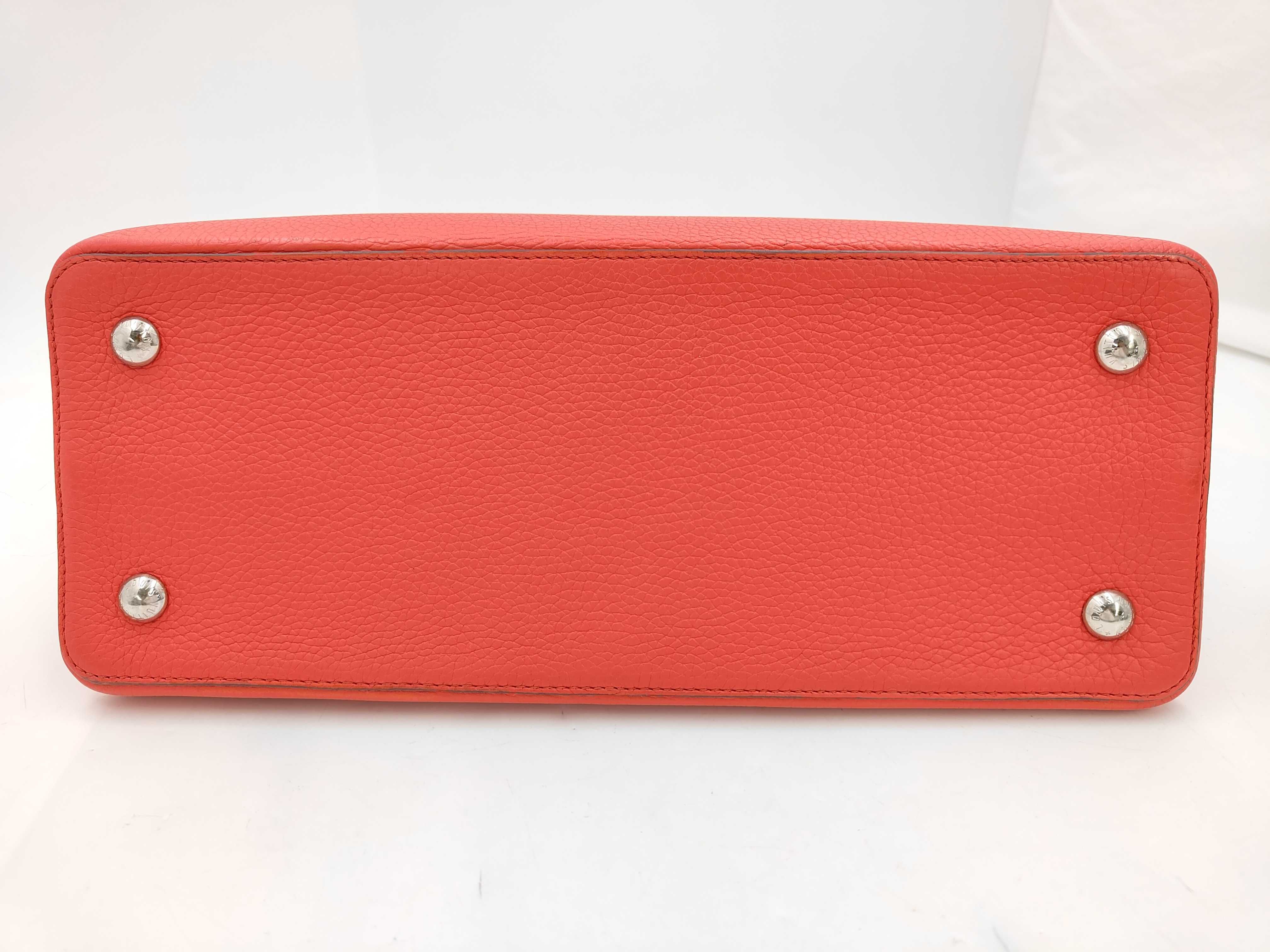 Capucines MM Red Handbag — view 7
