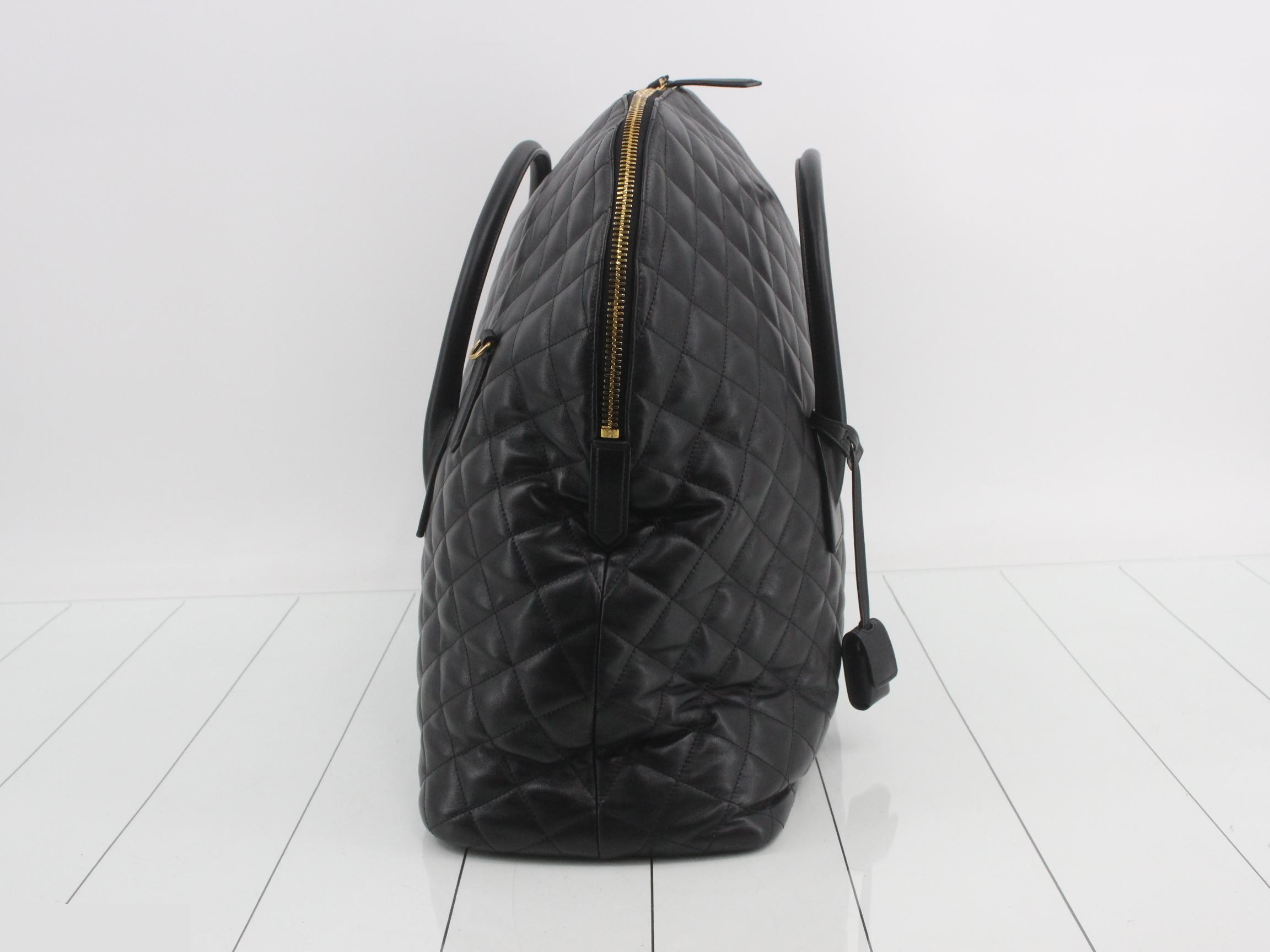 Unused ES GIANT quilted leather Boston bag with antique gold hardware. — view 4