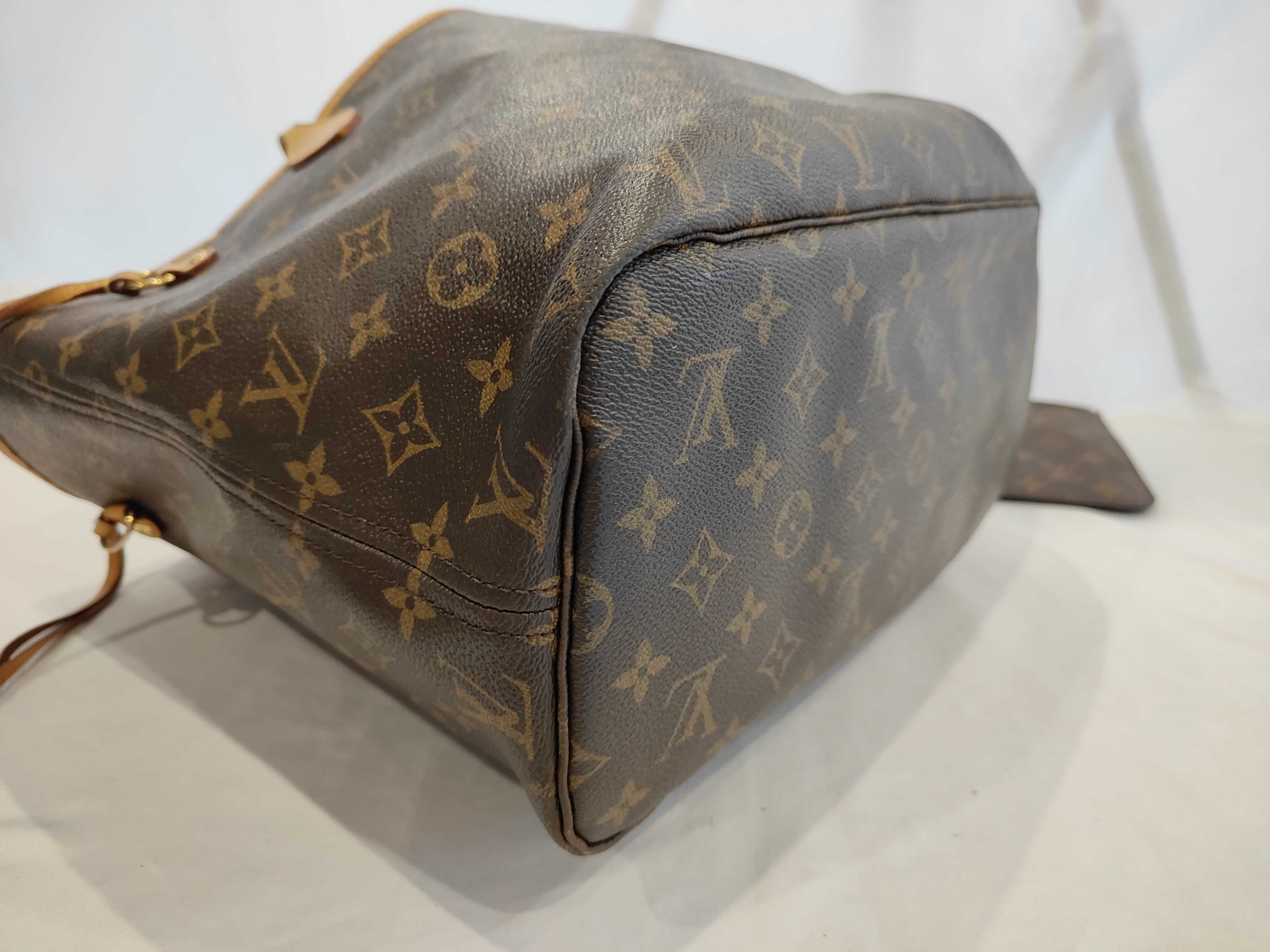 Monogram Neverfull MM Tote Bag with Pouch — view 4
