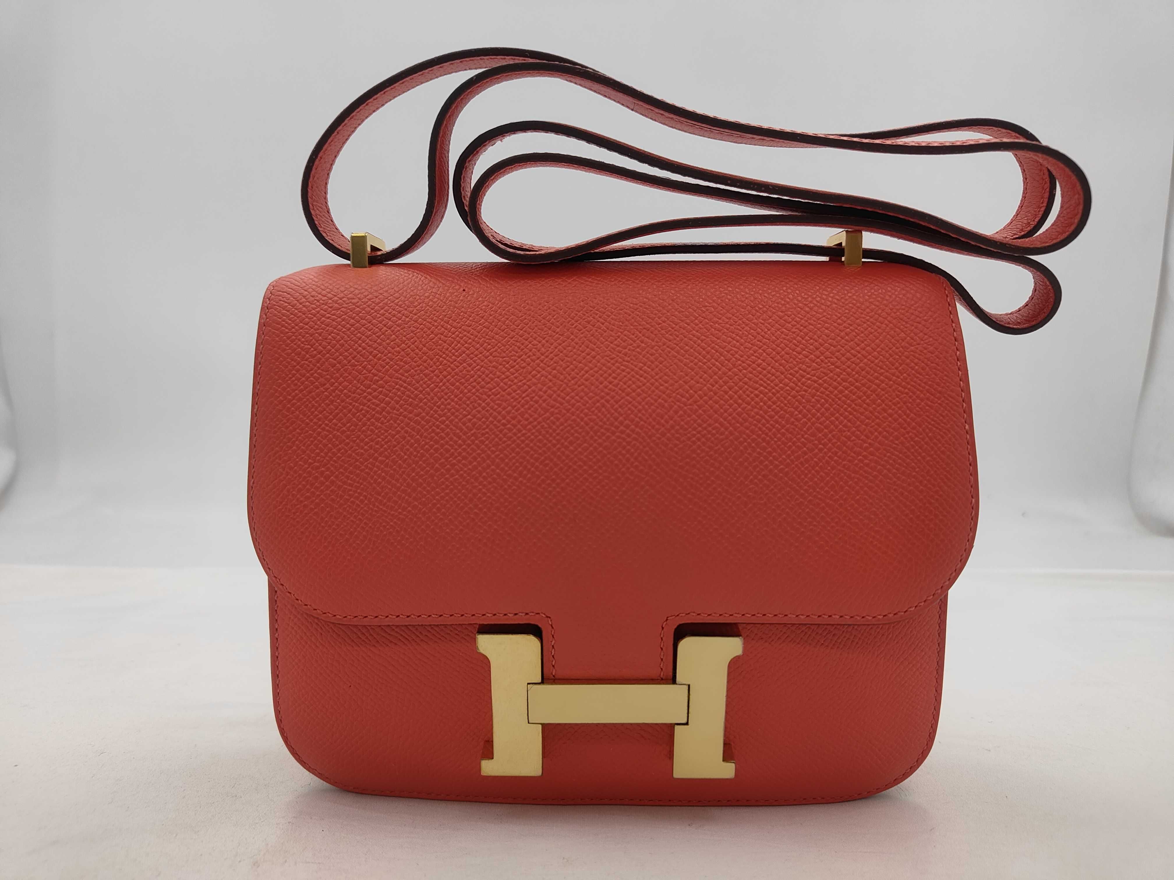 Constance 3 18 Rouge Vivoine Epsom Leather Shoulder Bag (X Stamp)