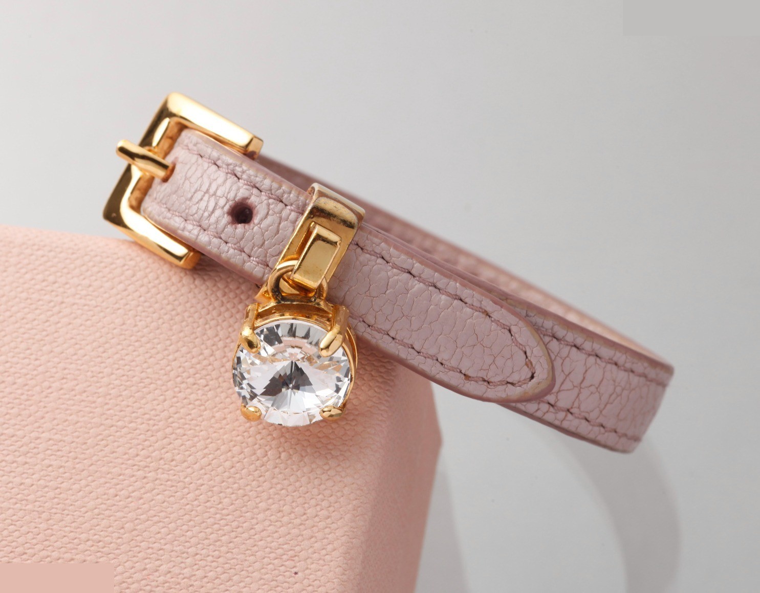 Other lines: Small items, accessories, bracelets, bangles (leather, fabric). — view 2