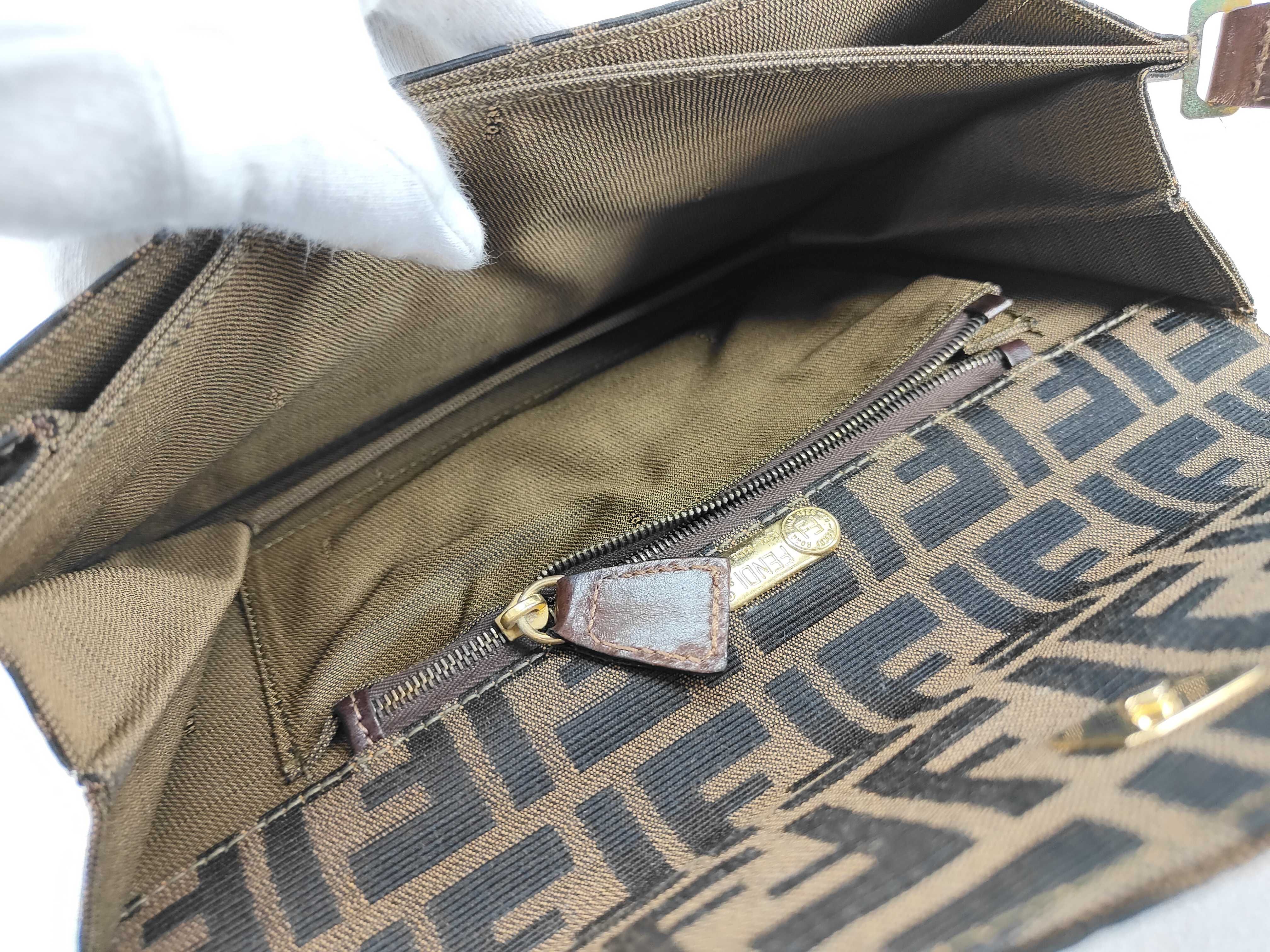 Zucca pattern Fendi Zucca shoulder bag — view 13