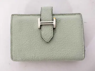 Bearn Mini wallet with silver hardware