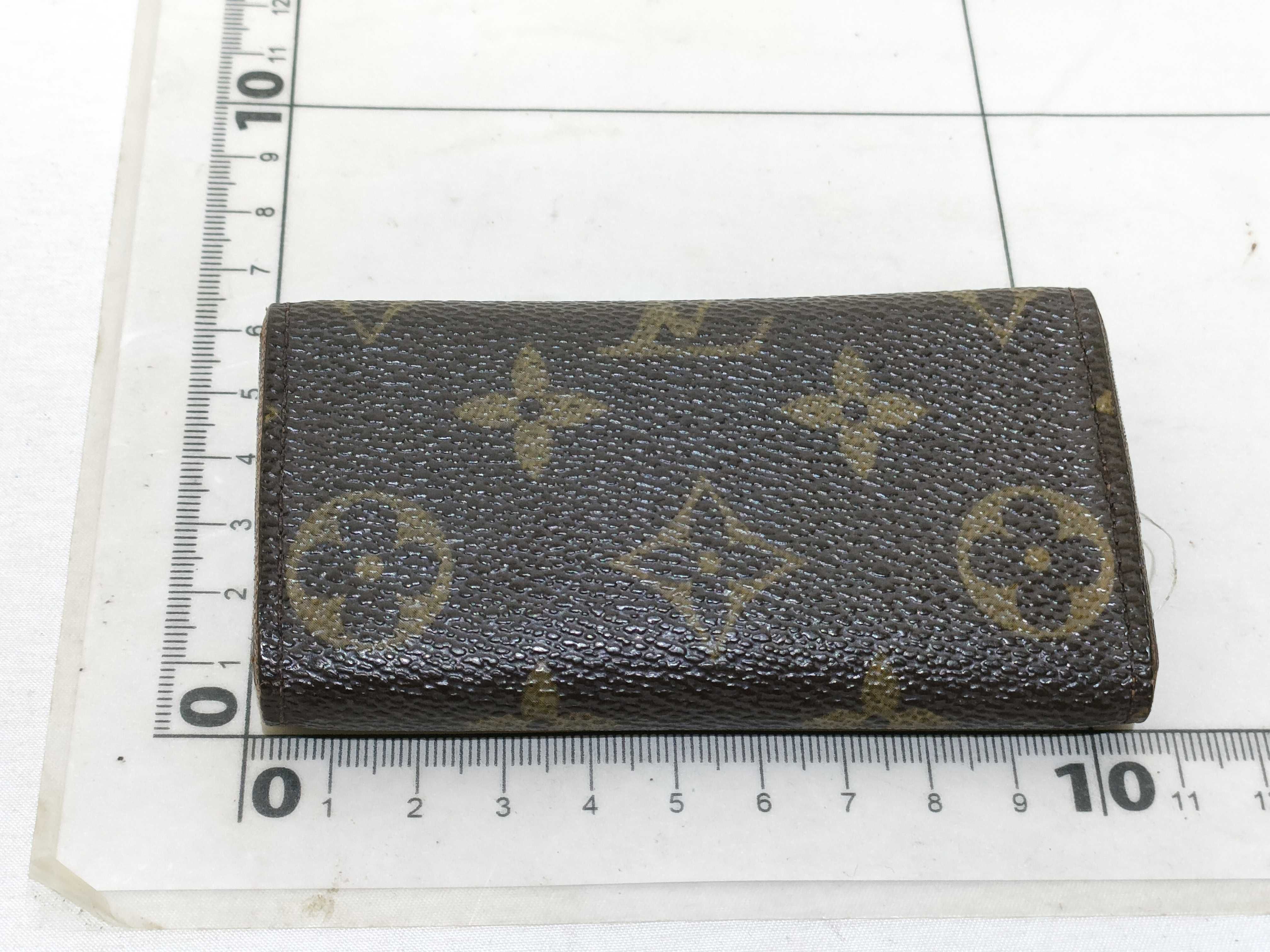 Monogram Key Case Louis Vuitton Key Case — view 2