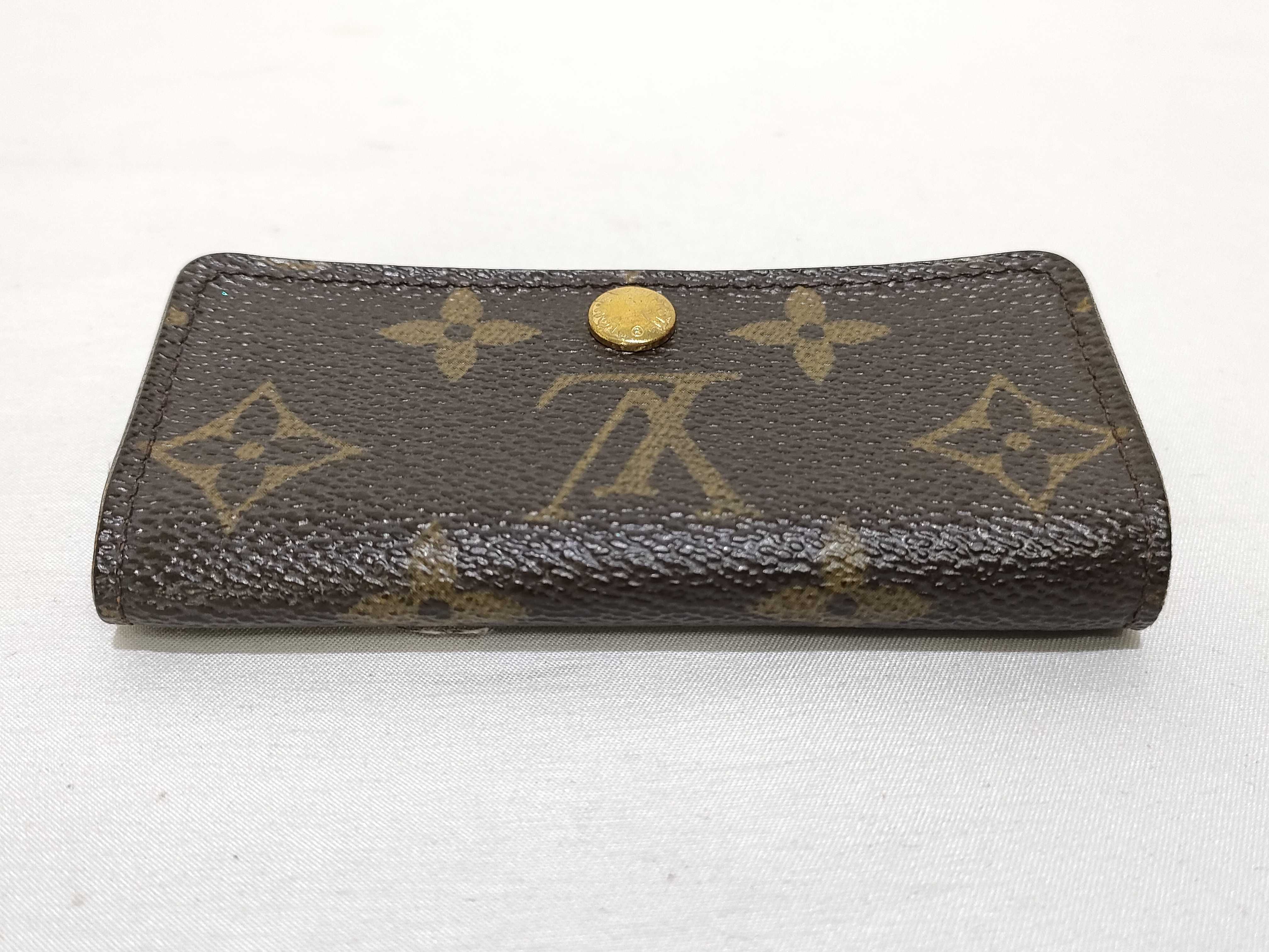 Monogram Key Case Louis Vuitton Key Case — view 6