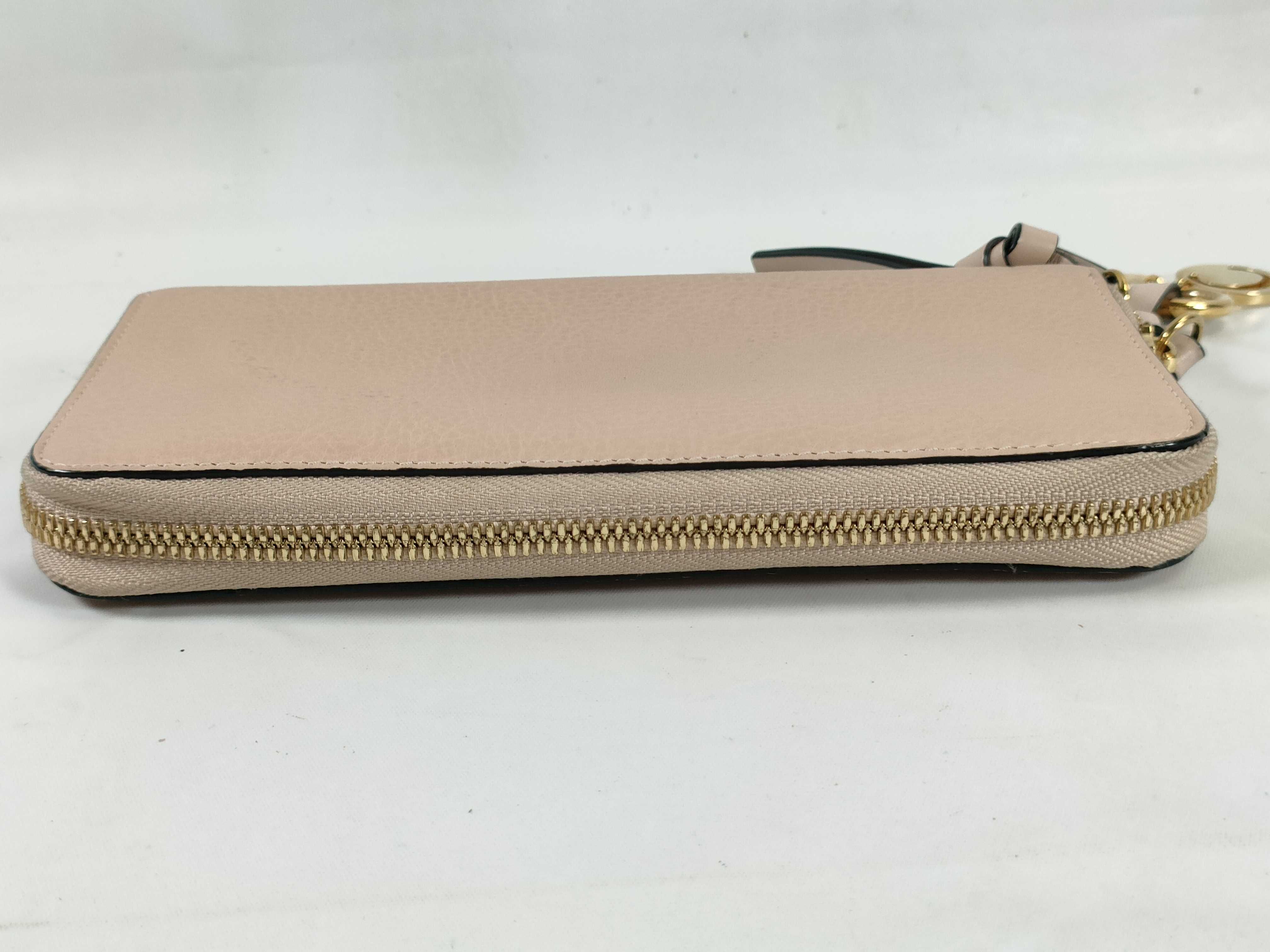wallet — view 5