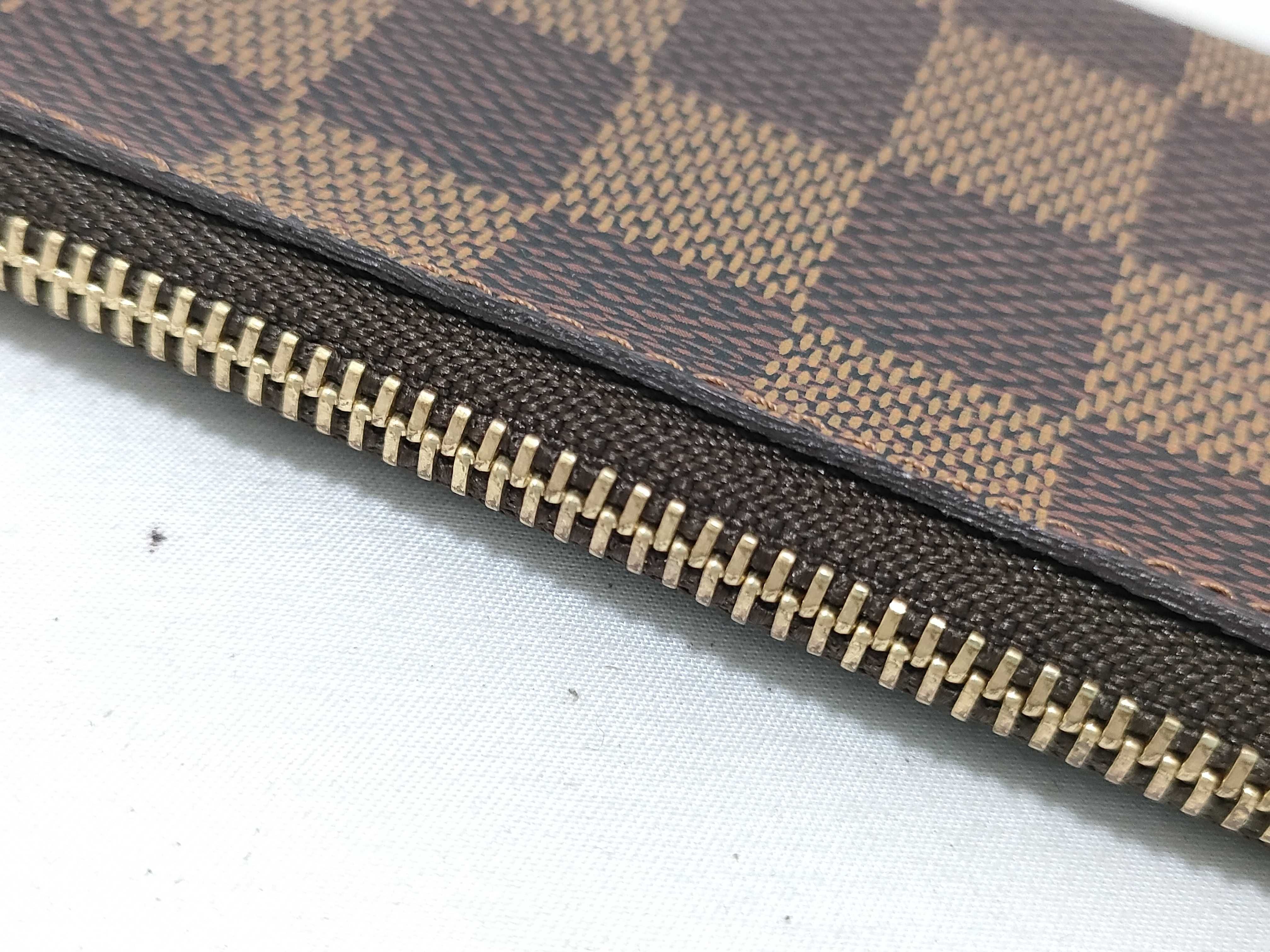 Damier Brooklyn MM Shoulder Bag — view 11