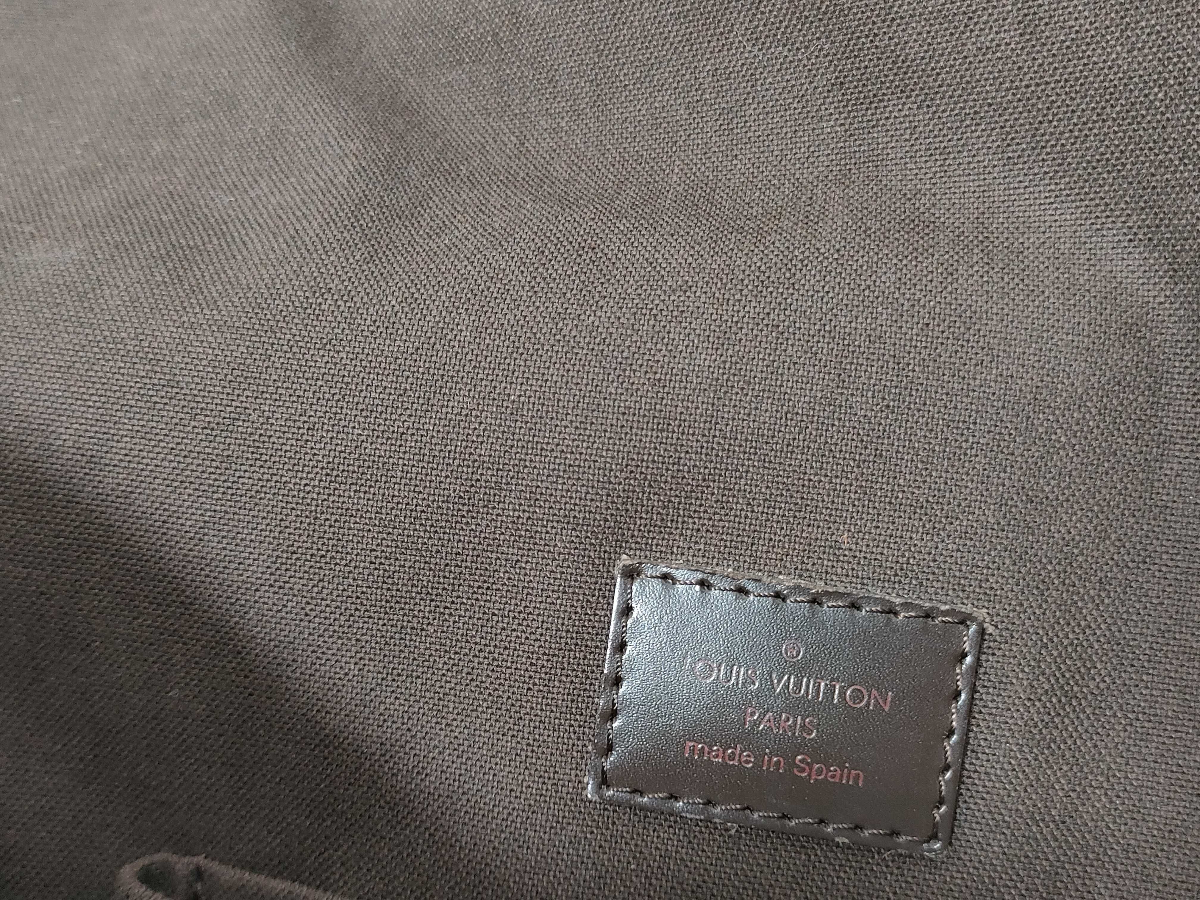 Damier Brooklyn MM Shoulder Bag — view 4