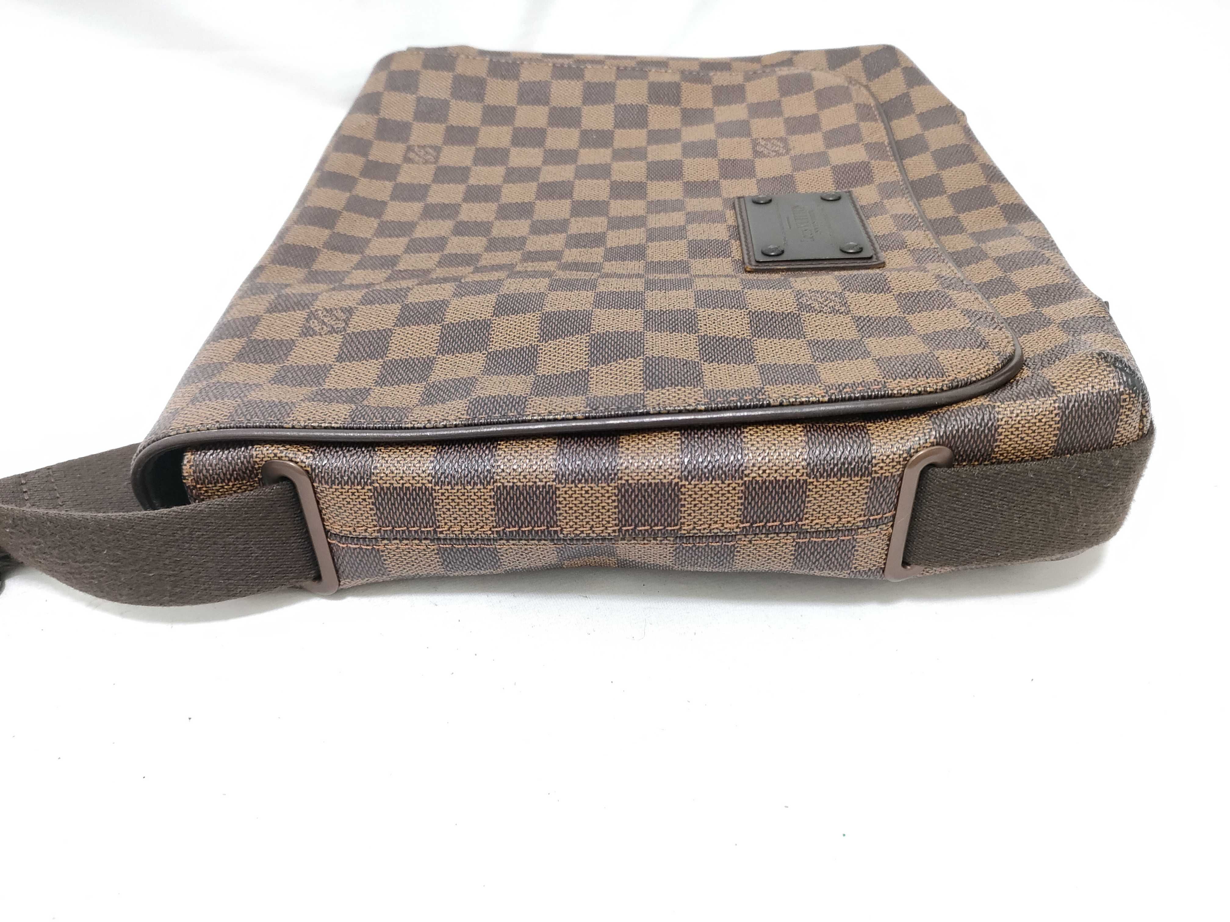 Damier Brooklyn MM Shoulder Bag — view 8
