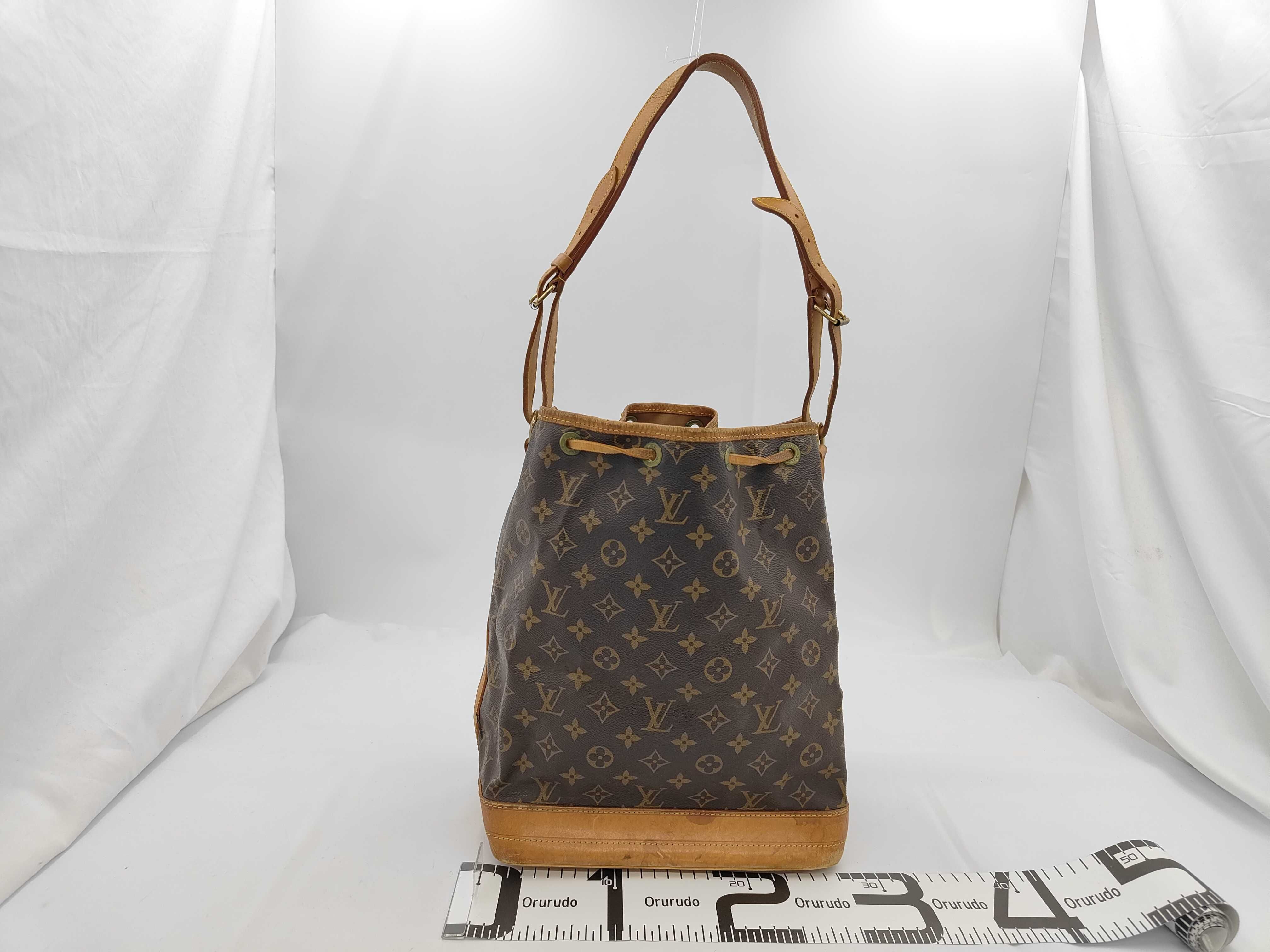 Monogram M42224 Noé Tote Bag Handbag — view 2