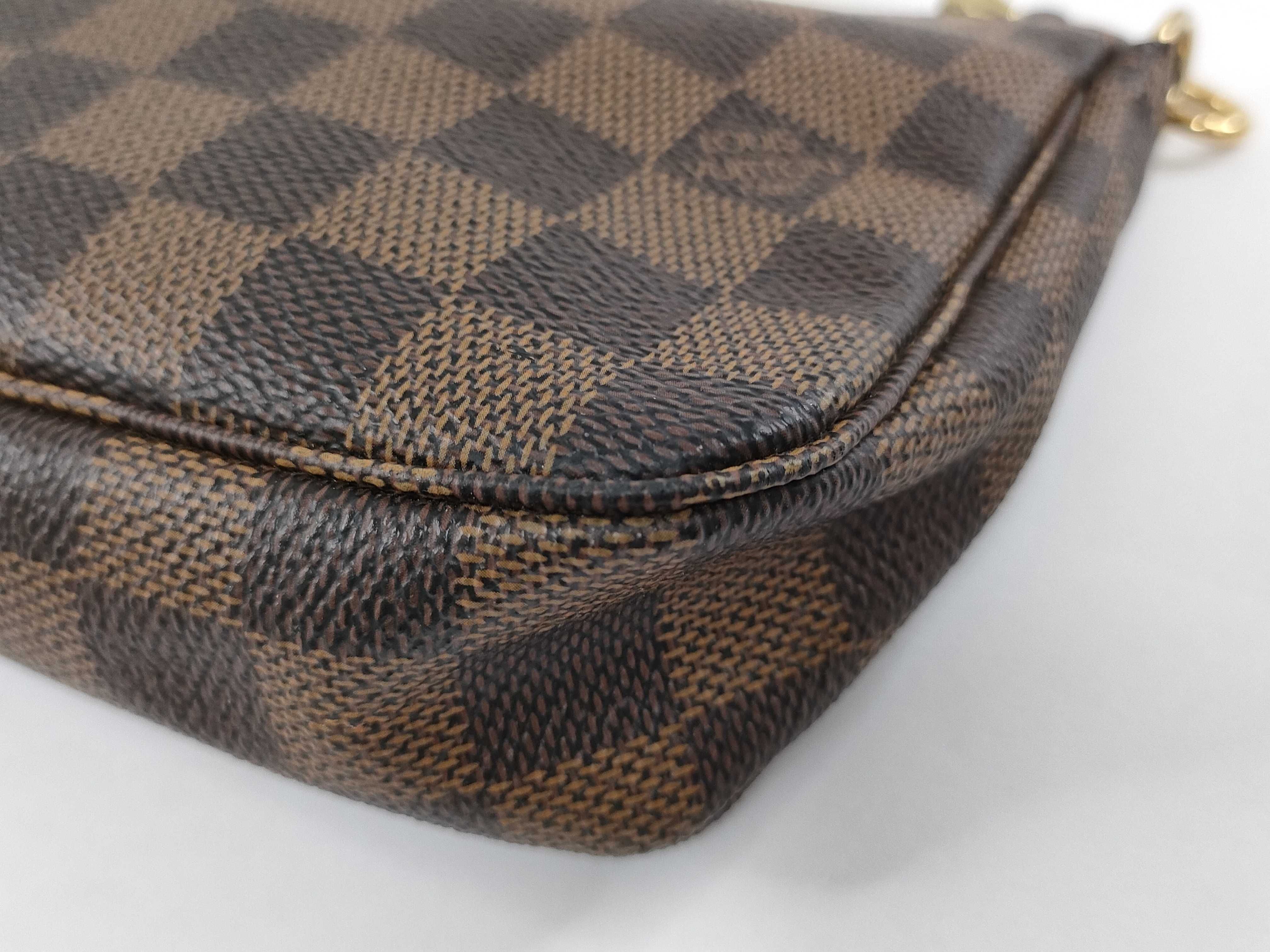 Damier Louis Vuitton Accessories Damier Pouch — view 4