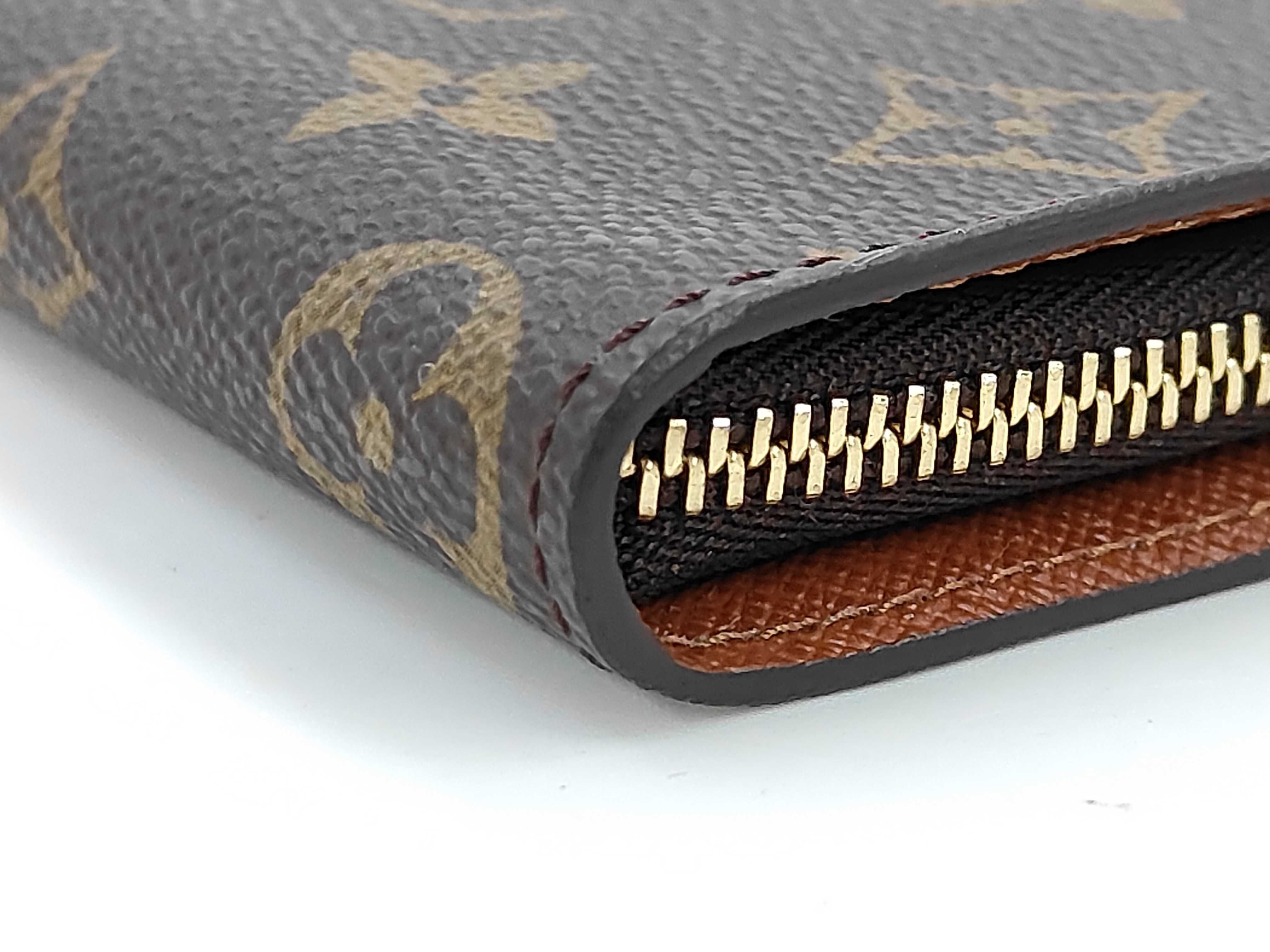 M61727 Portemonnaie Zip Wallet with Box and Dust Bag — view 7