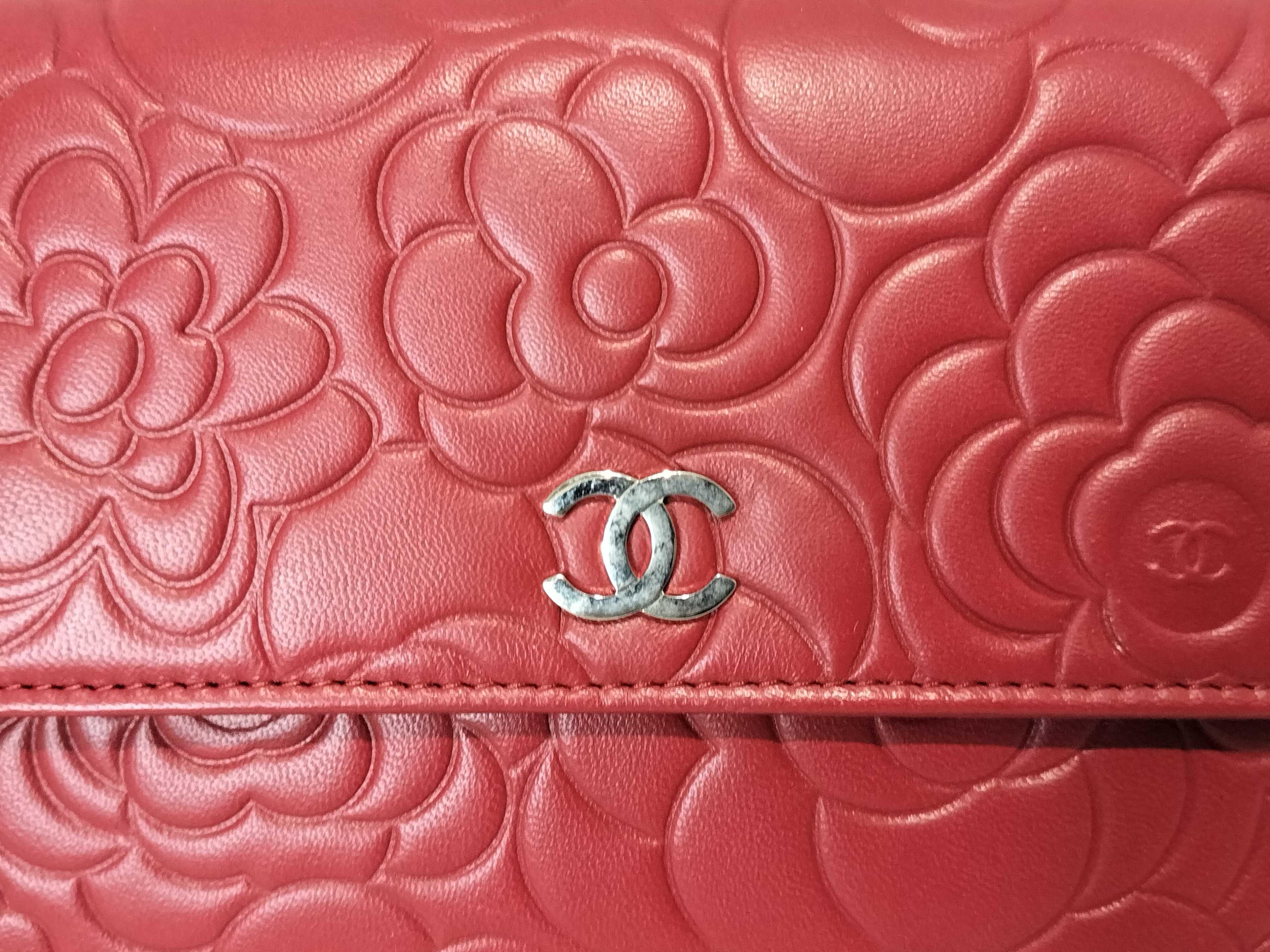 Camellia Tri-fold Wallet — view 2