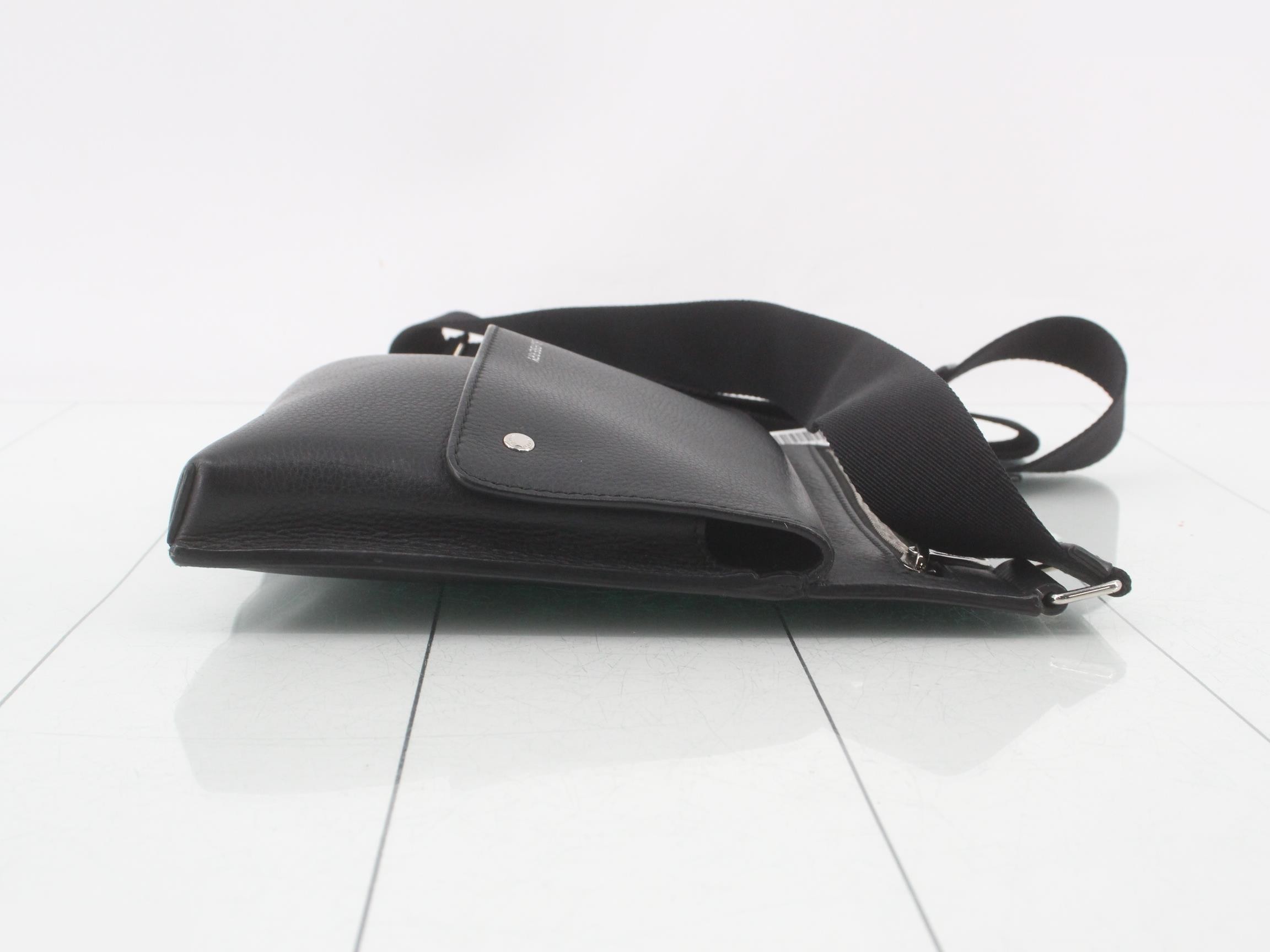 Shoulder bag — view 3