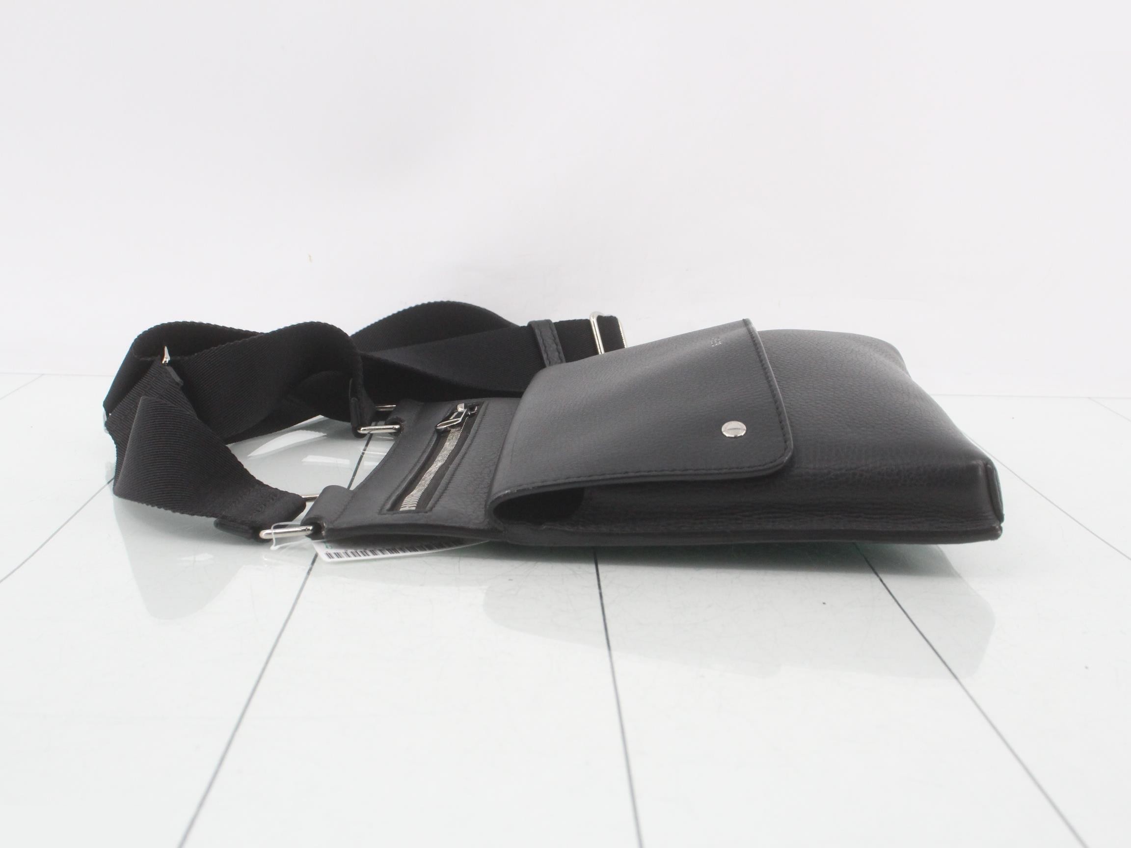 Shoulder bag — view 4