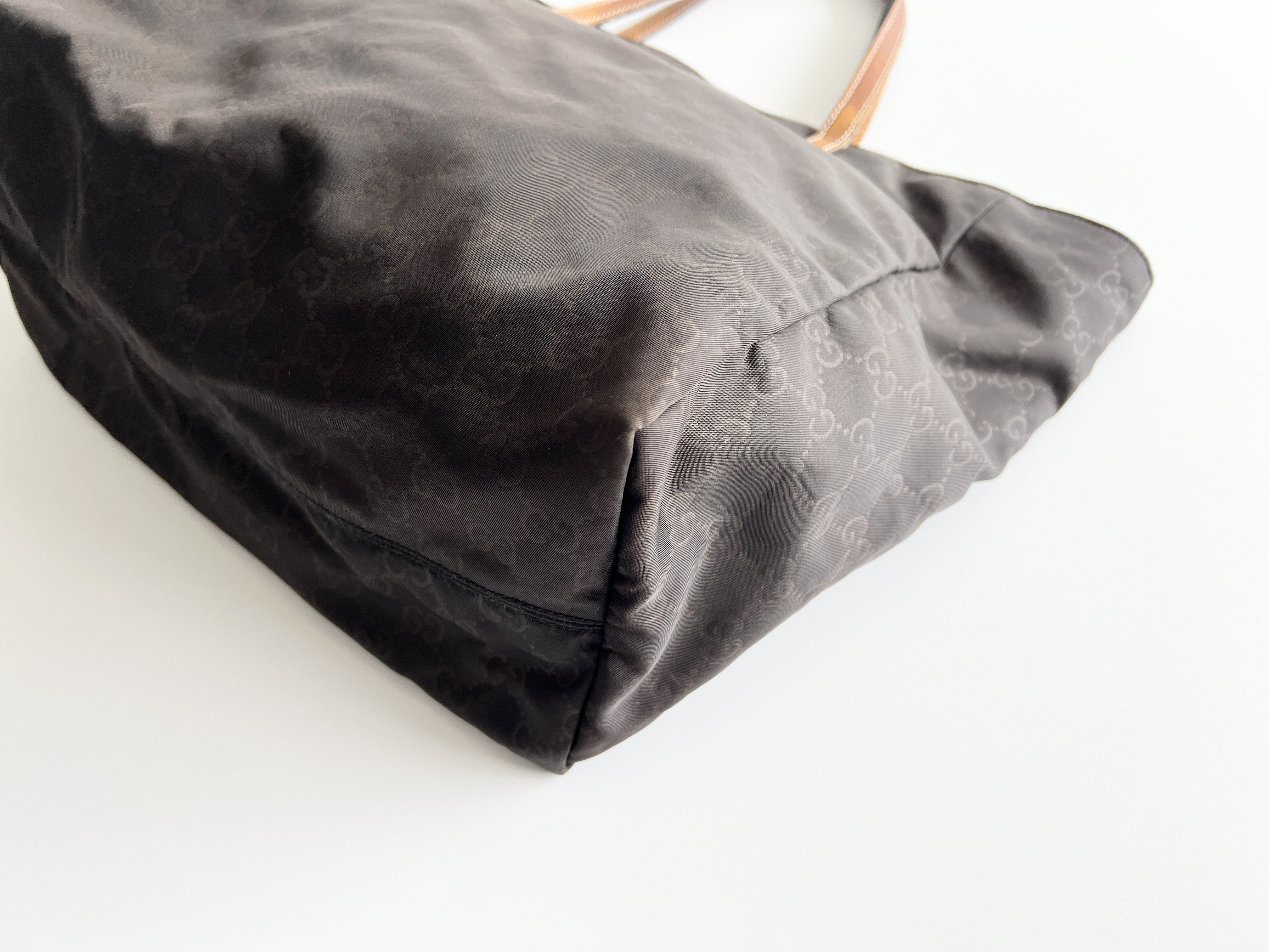 GG Logo Nylon Leather Handbag Tote Bag — view 11