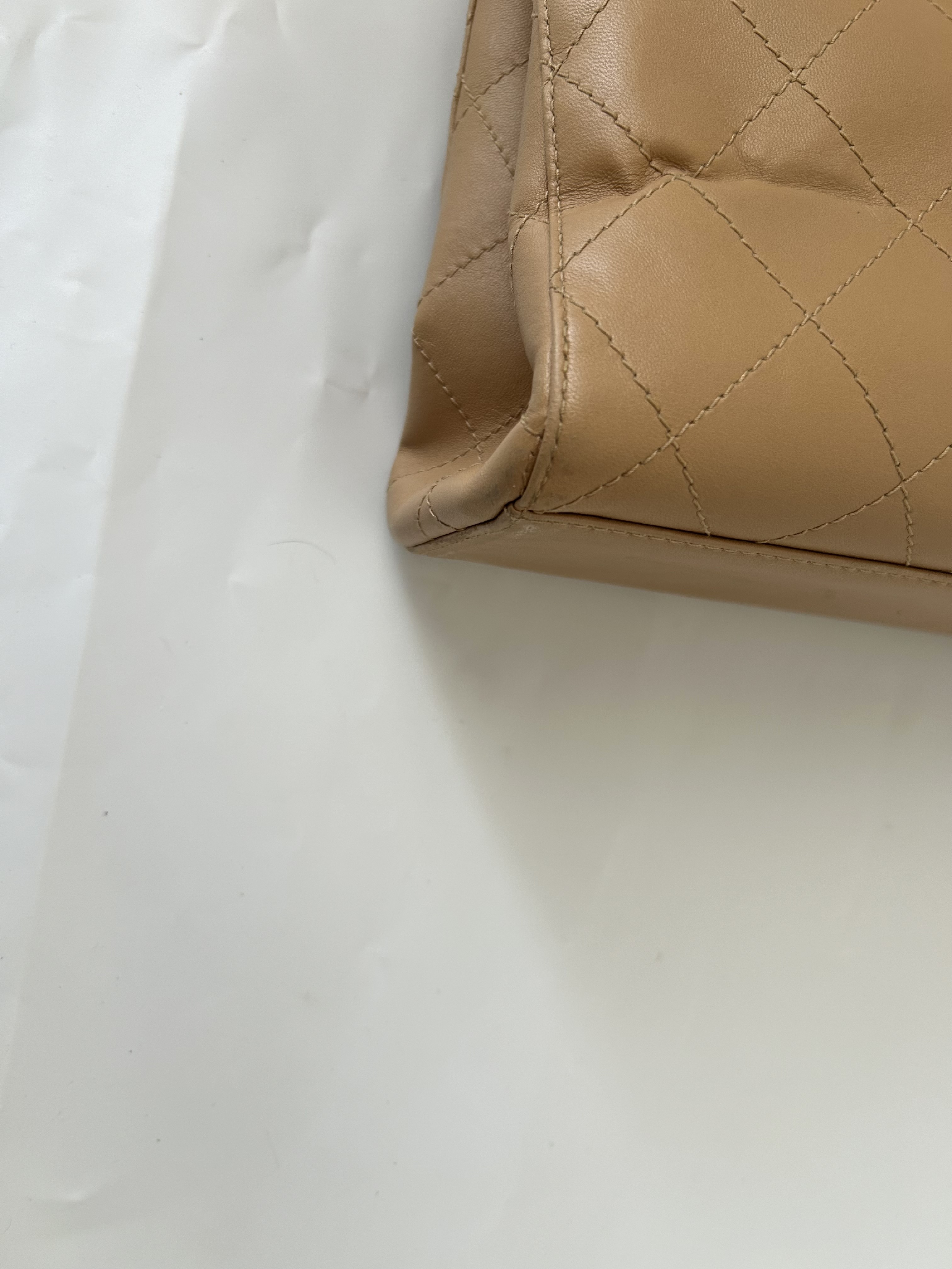 One-Shoulder Matelassé Beige Bag — view 3