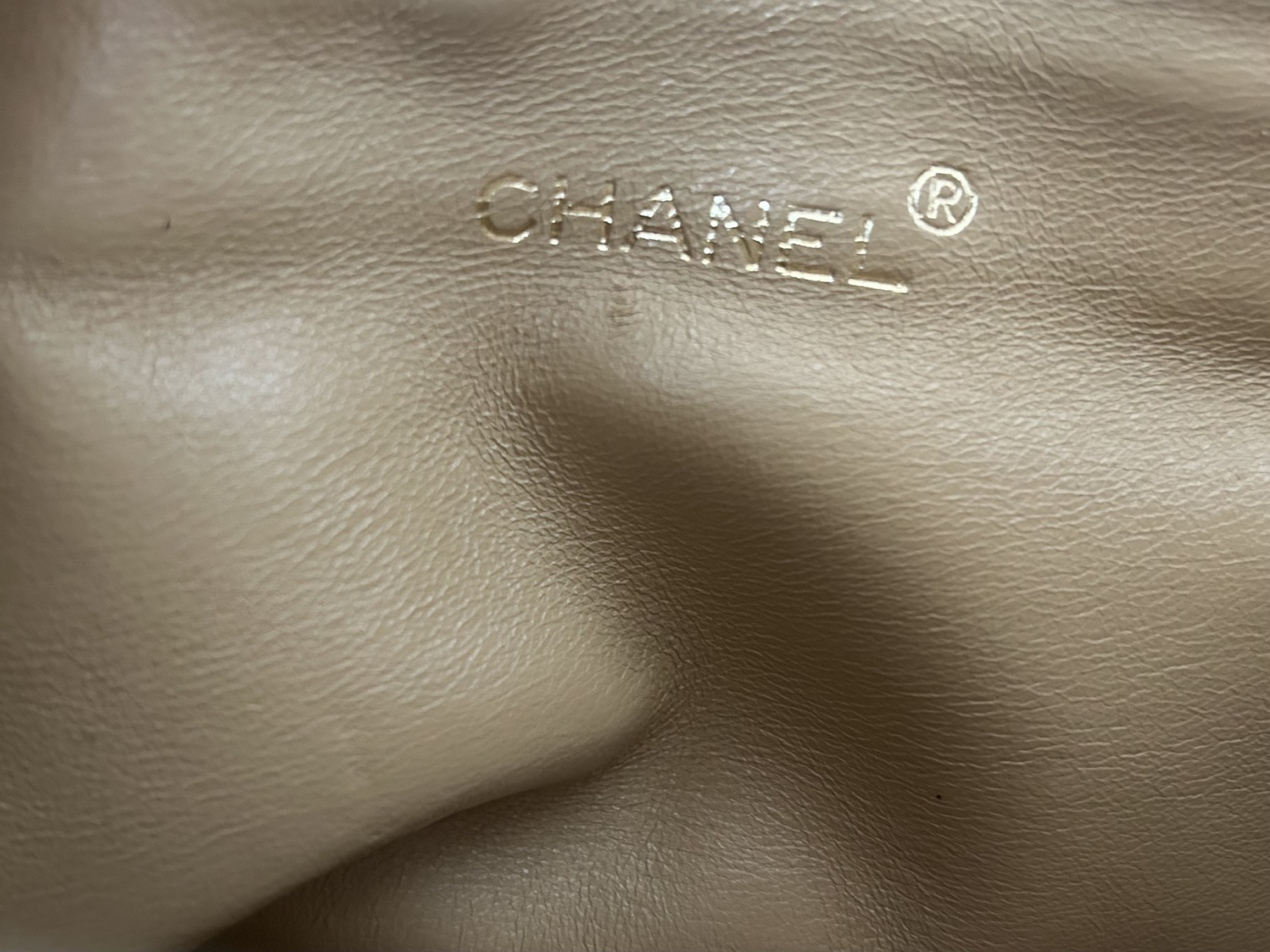One-Shoulder Matelassé Beige Bag — view 9