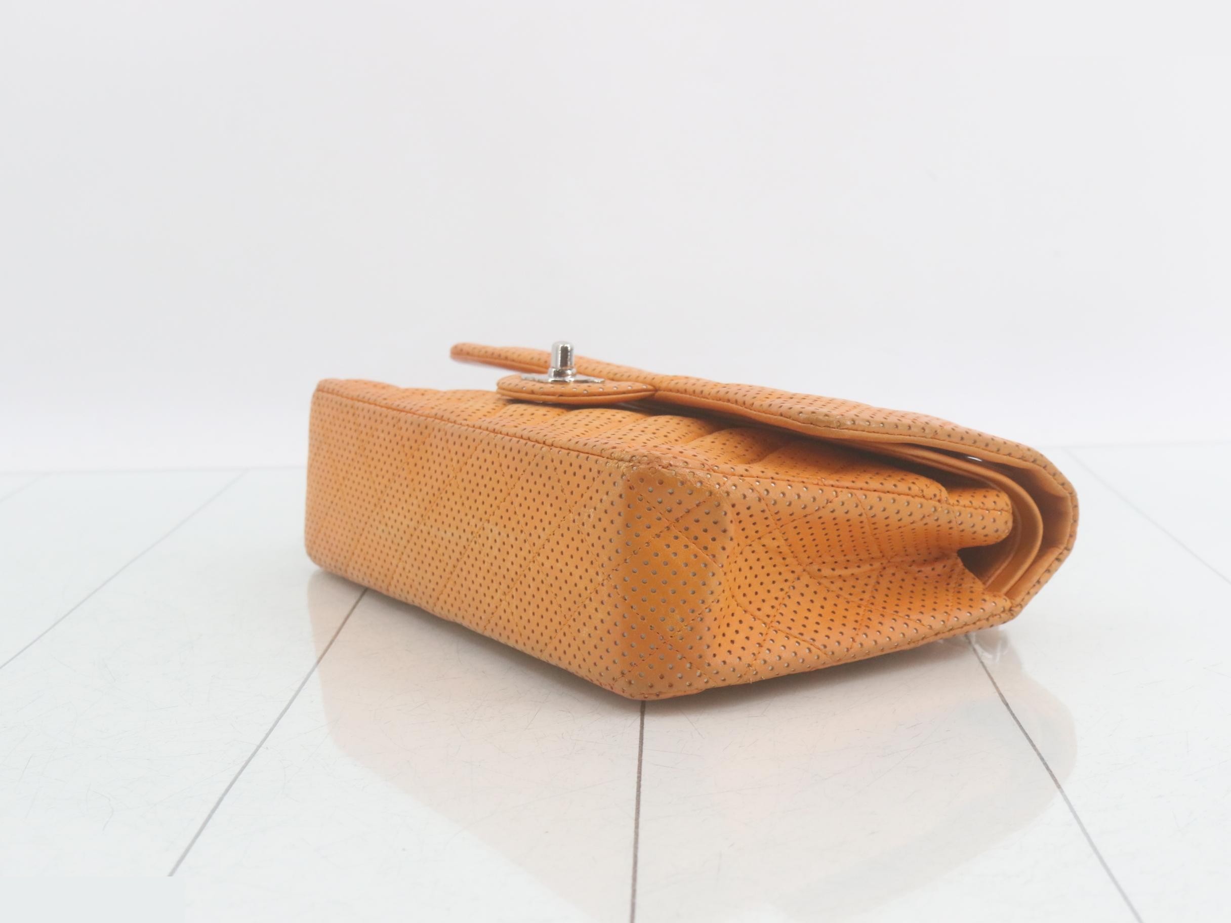 Matelassé 25 Shoulder Bag, Double Flap Shoulder Bag — view 6